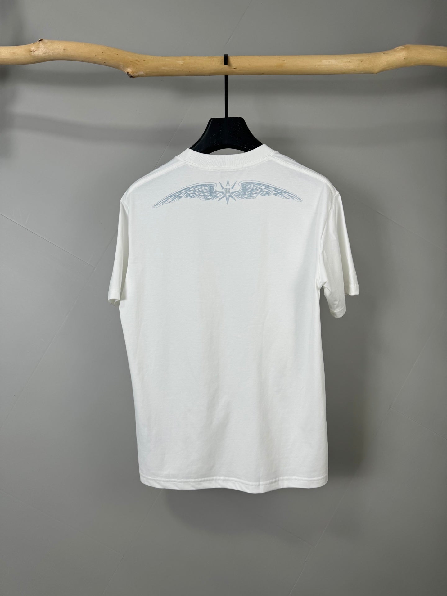 LuxluxHouse Best Quality Clothes Givenchy T-shirt