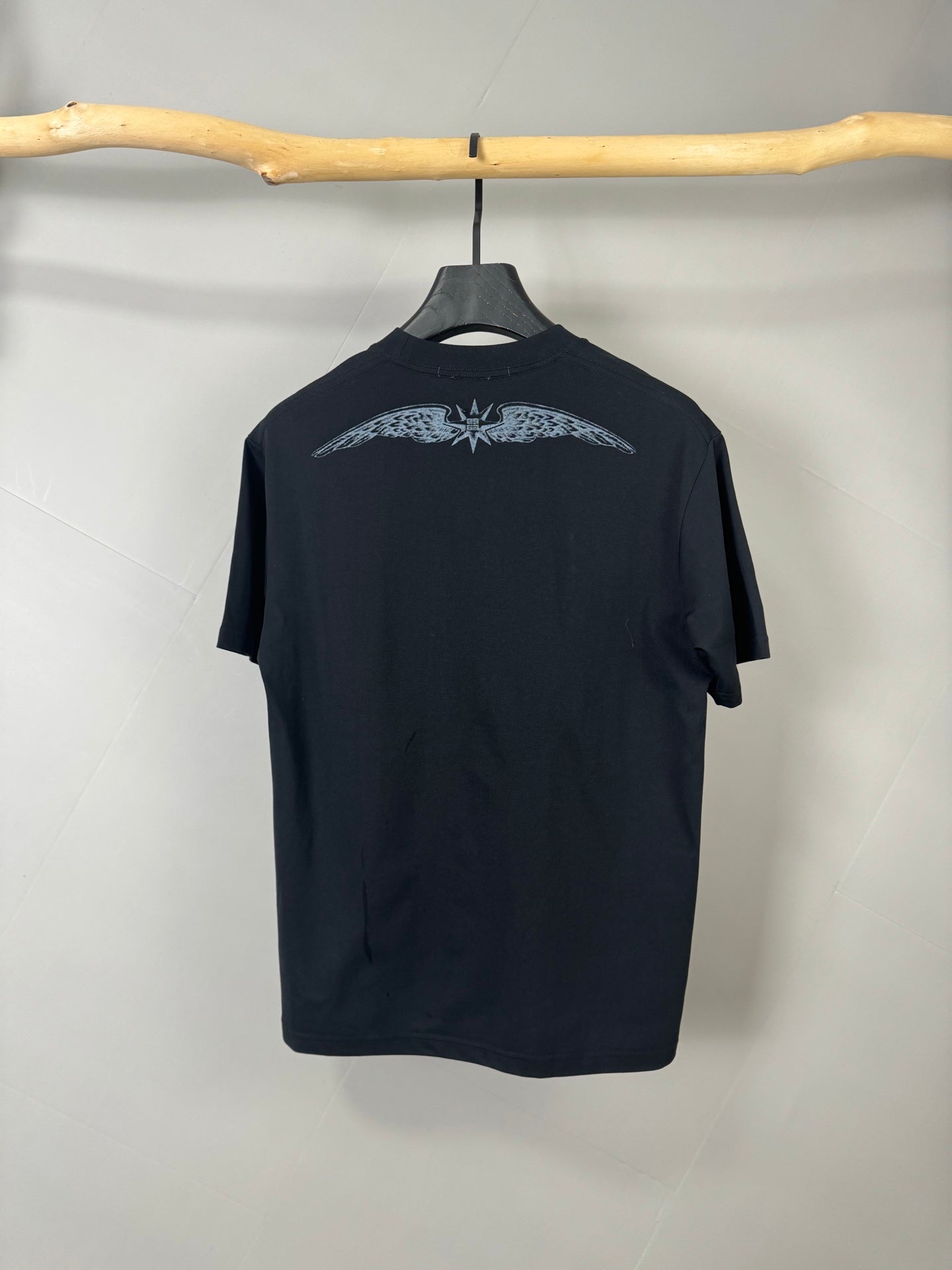 LuxluxHouse Best Quality Clothes Givenchy T-shirt