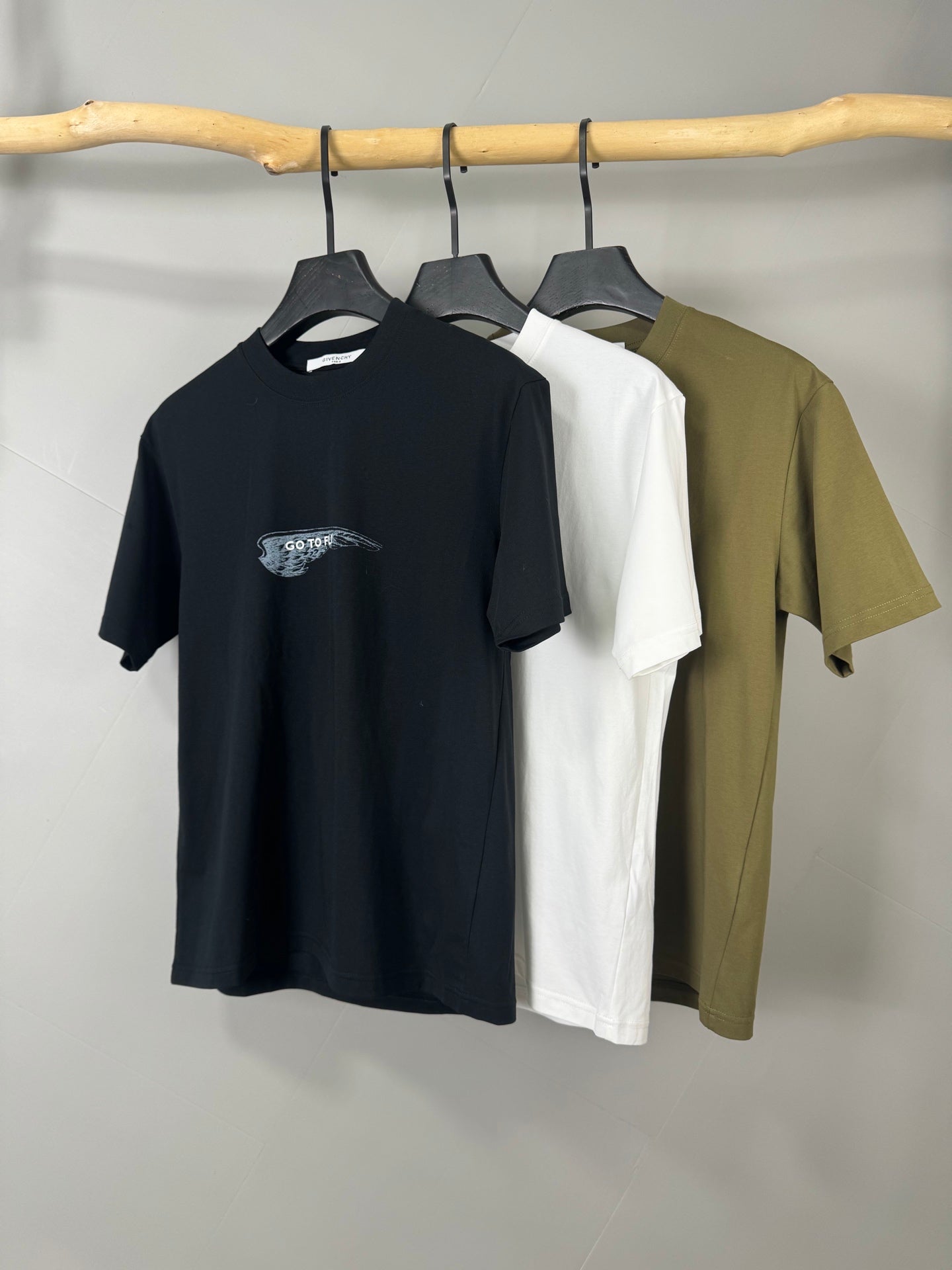 LuxluxHouse Best Quality Clothes Givenchy T-shirt