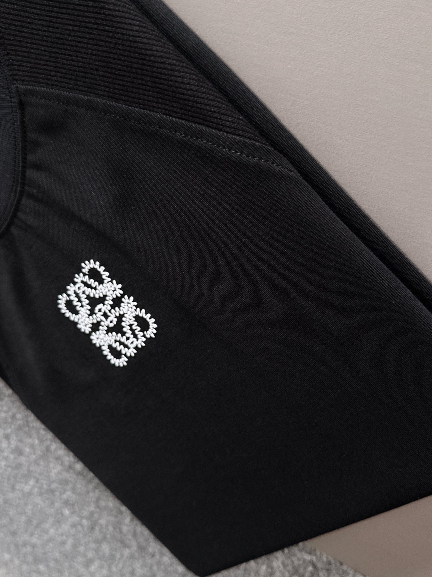 LuxluxHouse Best Quality Clothes T-shirt Loewe