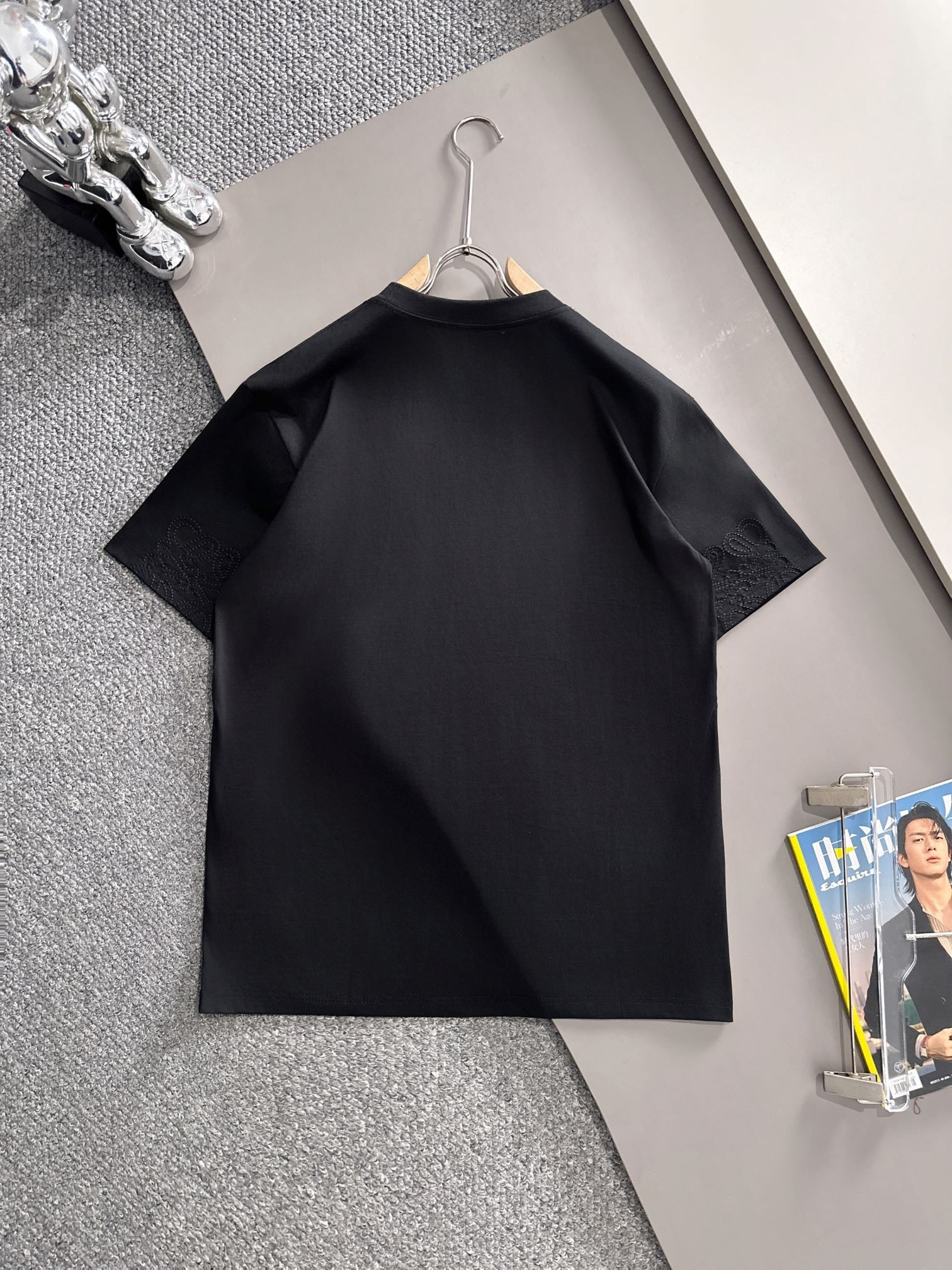 LuxluxHouse Best Quality Clothes T-shirt Loewe