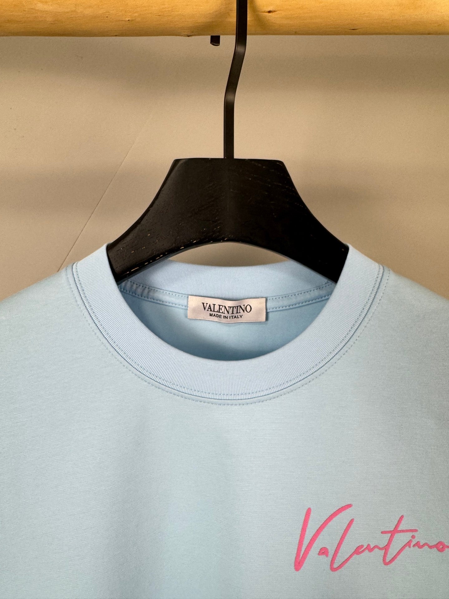 LuxluxHouse Best Quality Clothes Valentino T-shirt