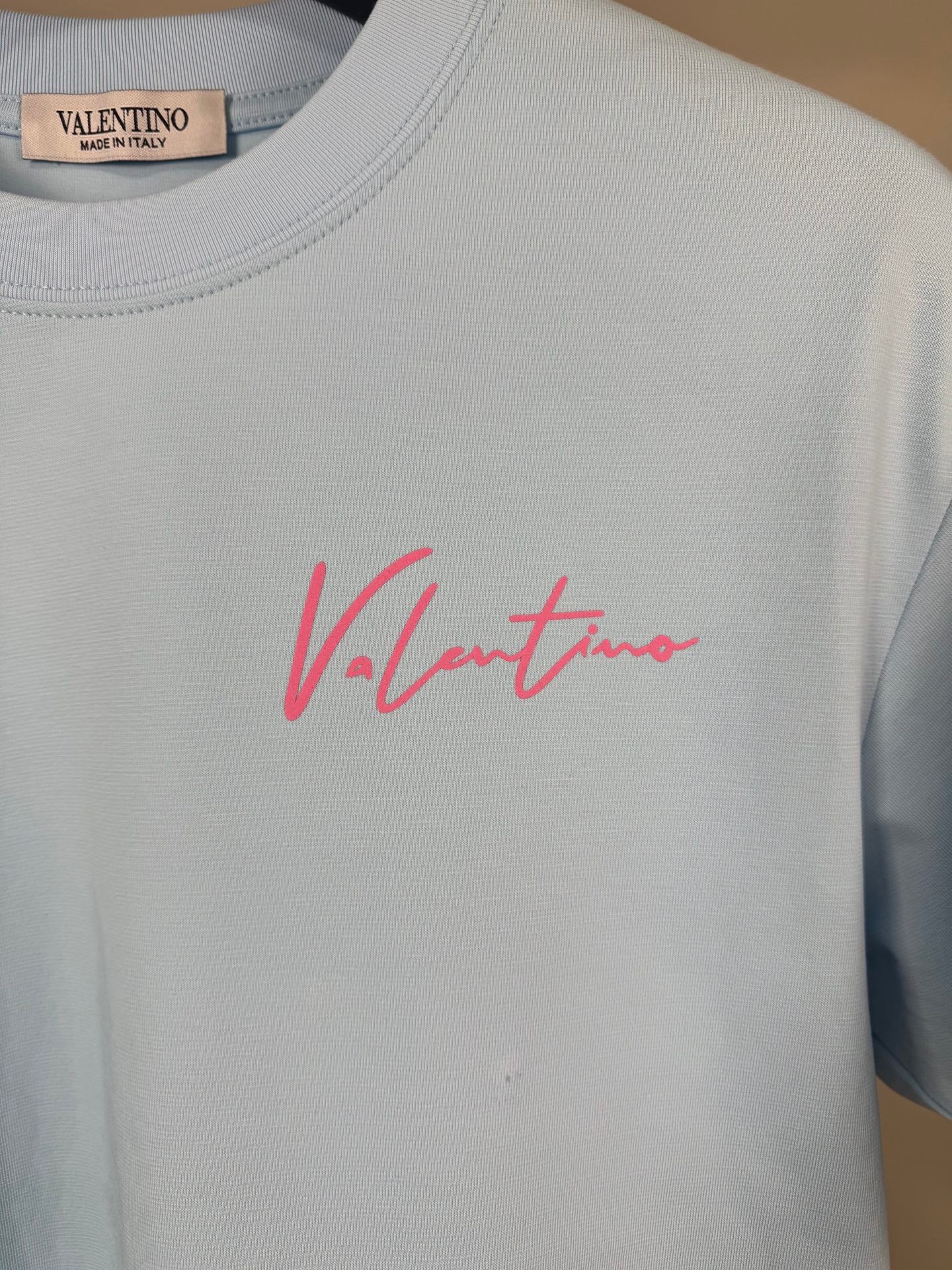 LuxluxHouse Best Quality Clothes Valentino T-shirt