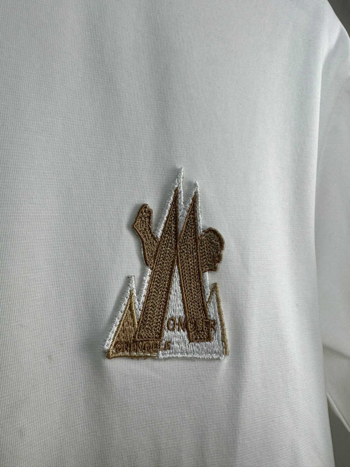 LuxluxHouse Best Quality Clothes T-shirt Moncler