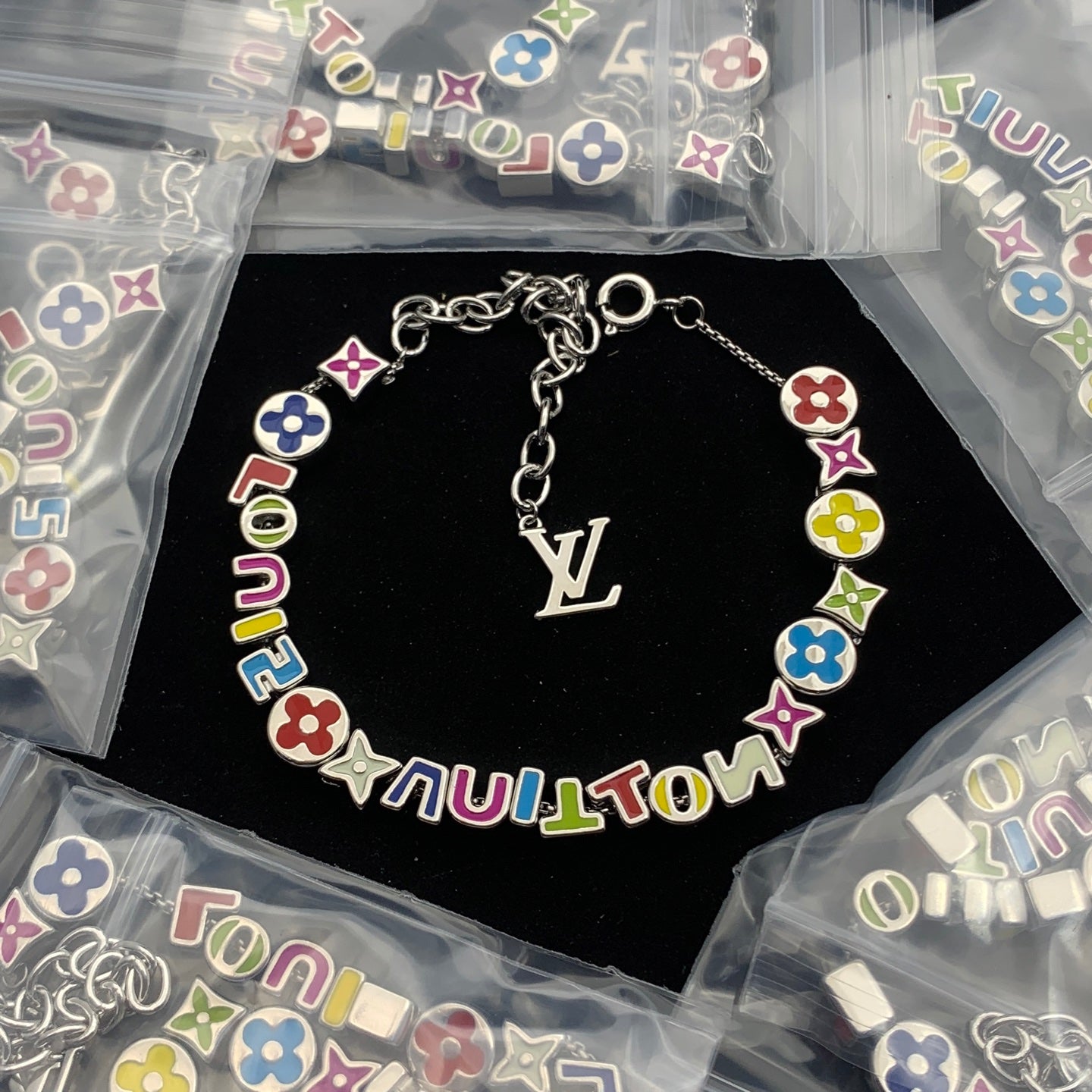 LuxluxHouse Low Price And High Quality Accessories Louis Vuitton