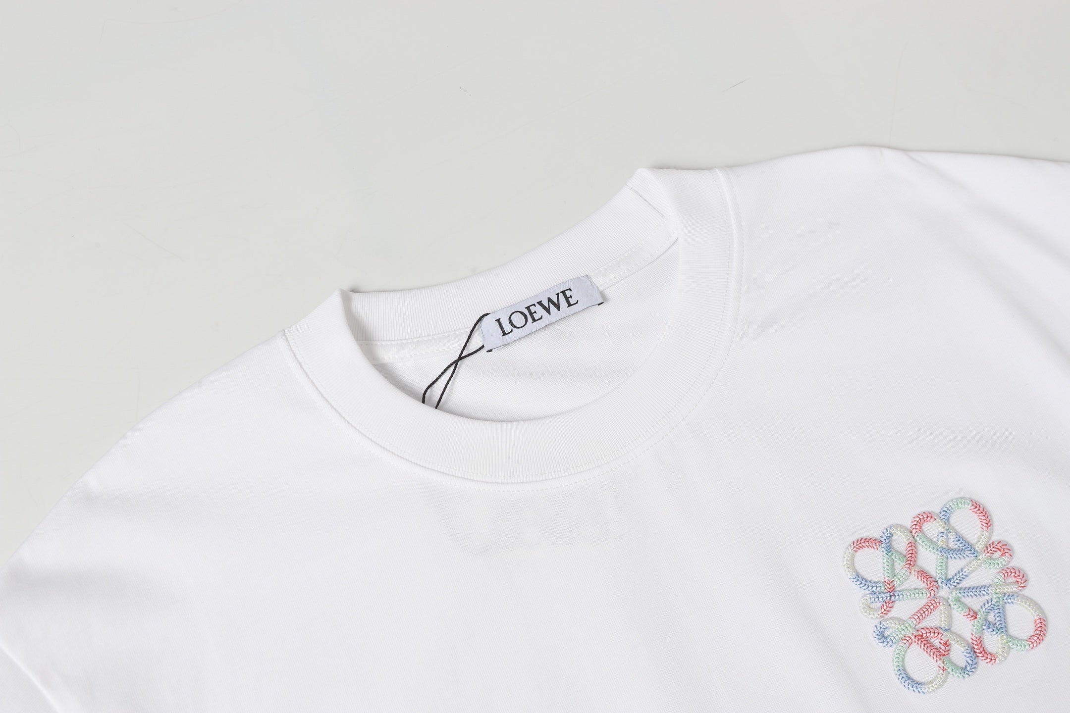 LuxluxHouse Best Quality Clothes T-shirt Loewe