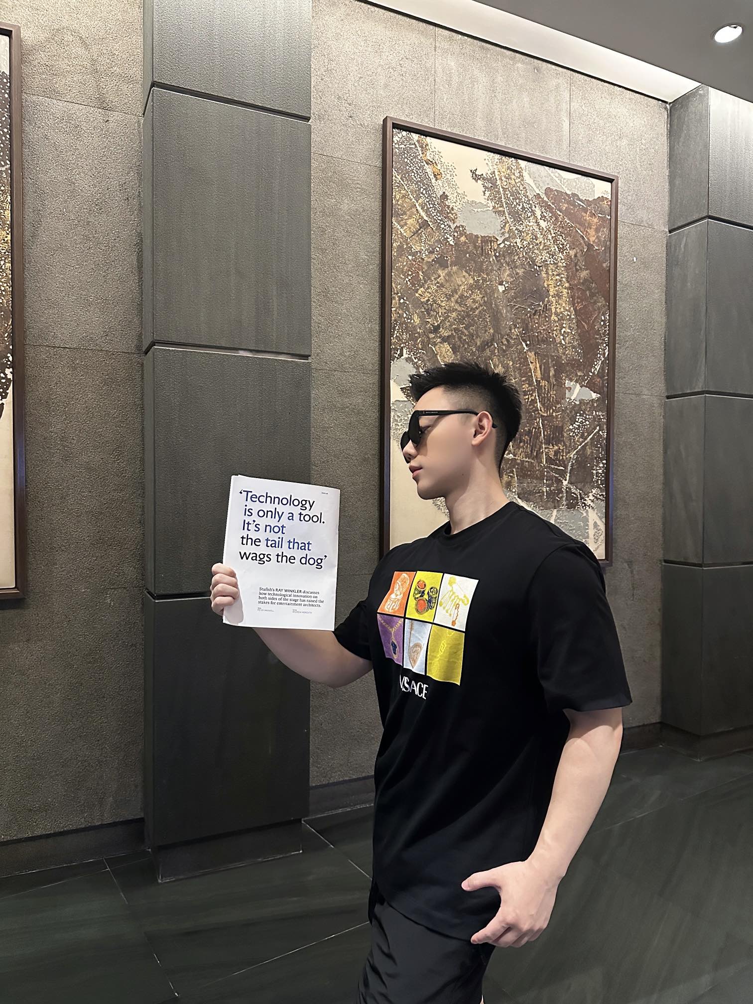 LuxluxHouse Best Quality Clothes T-shirt Louis Vuitton