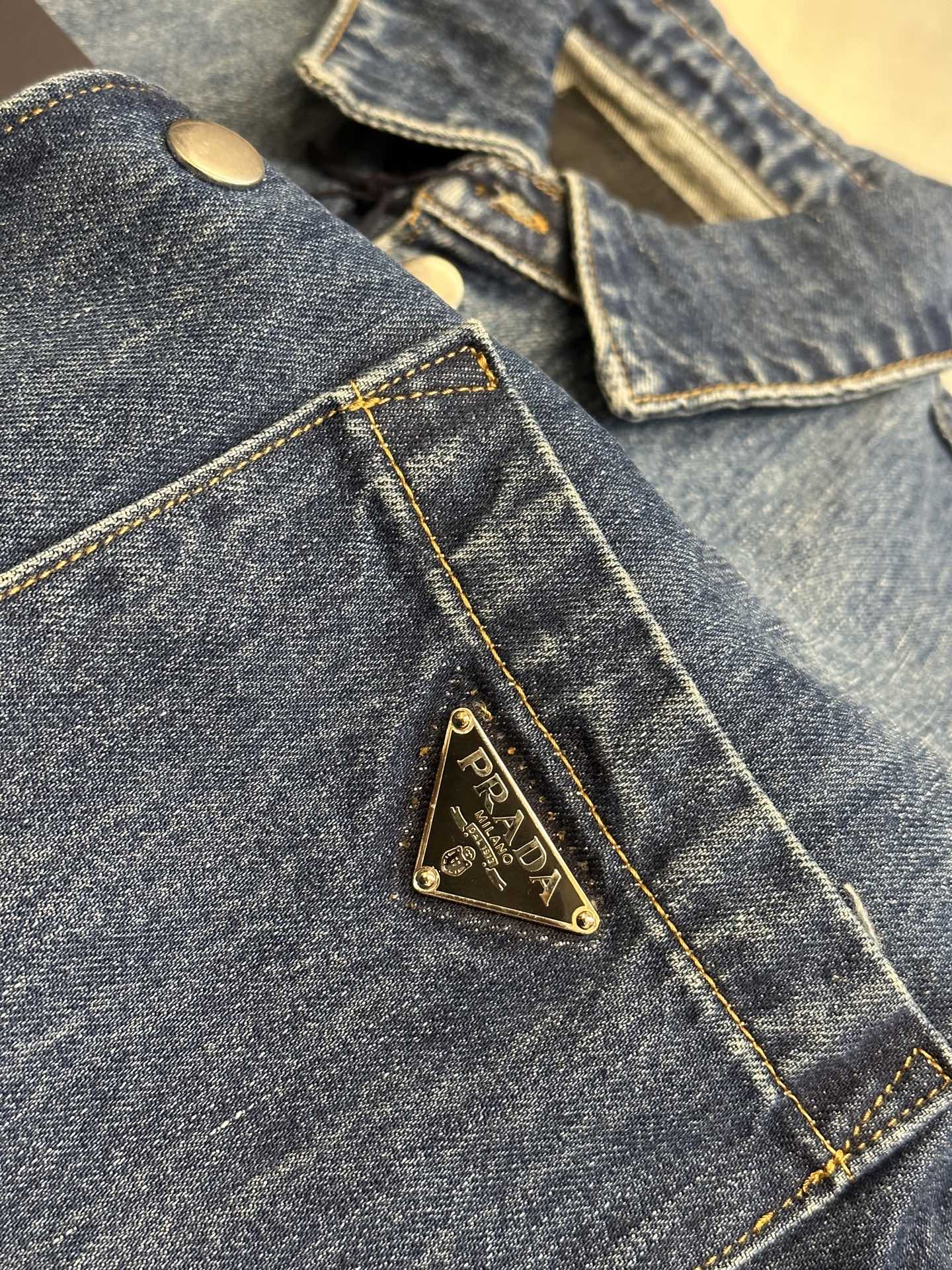 LuxluxHouse Best Quality Clothes Shirts&Polo Prada