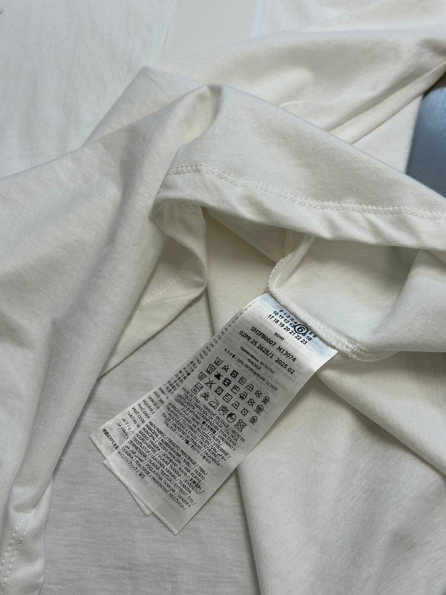 LuxluxHouse Best Quality Clothes T-shirt Chanel & Maison Margiela