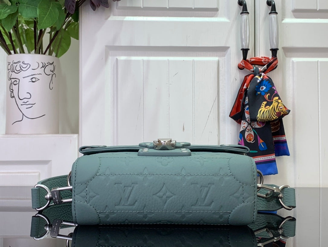 LuxluxHouse Best Quality Bags Louis Vuitton Men