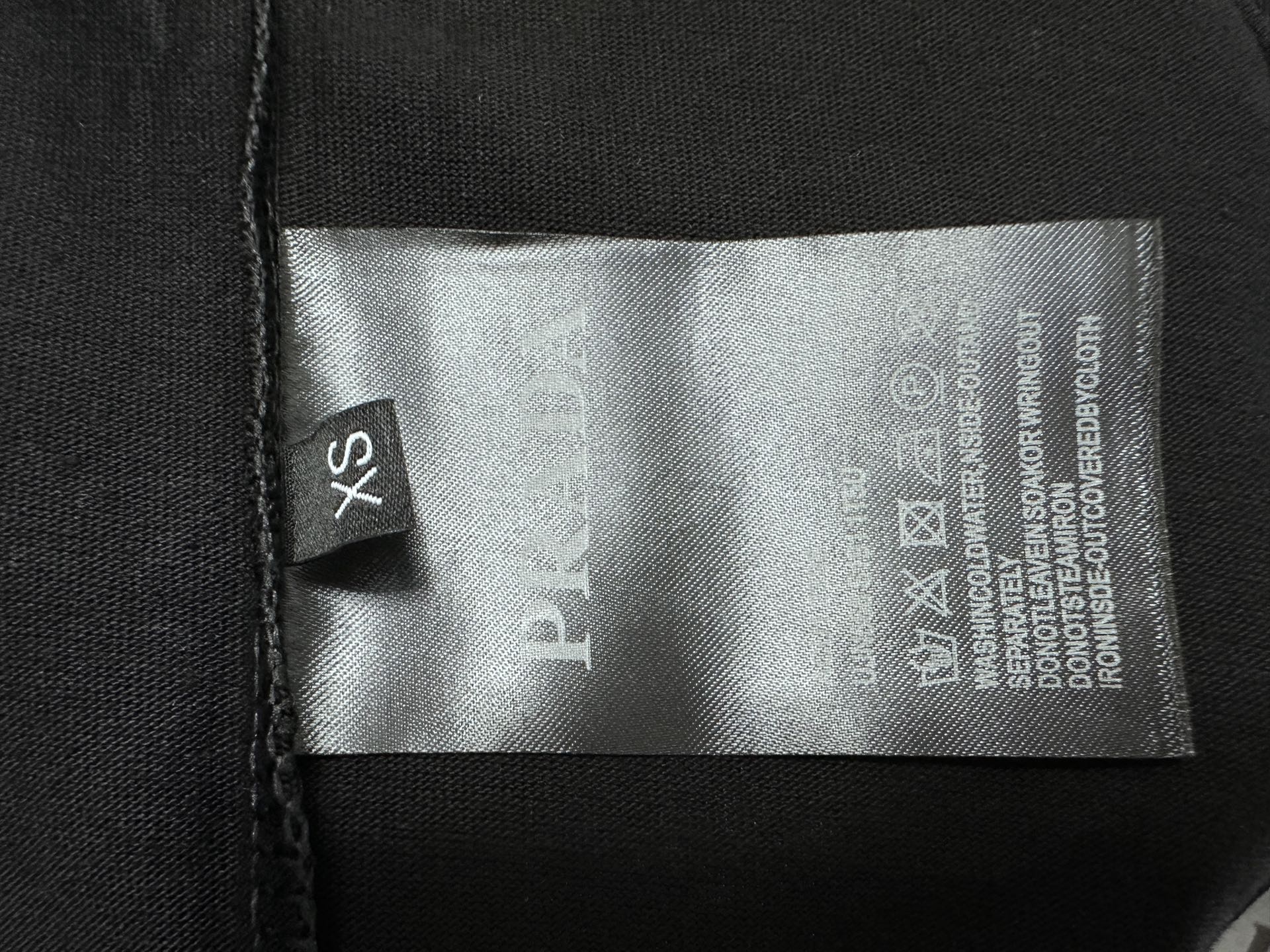 LuxluxHouse Best Quality Clothes T-shirt Prada