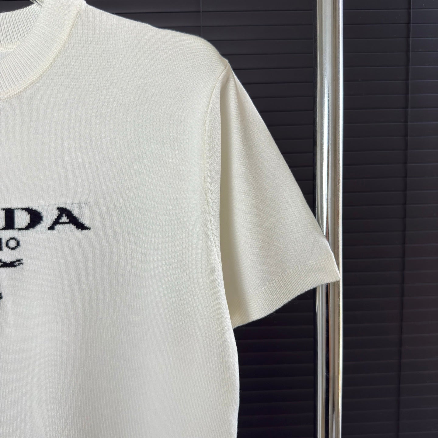 LuxluxHouse Best Quality Clothes T-shirt Prada