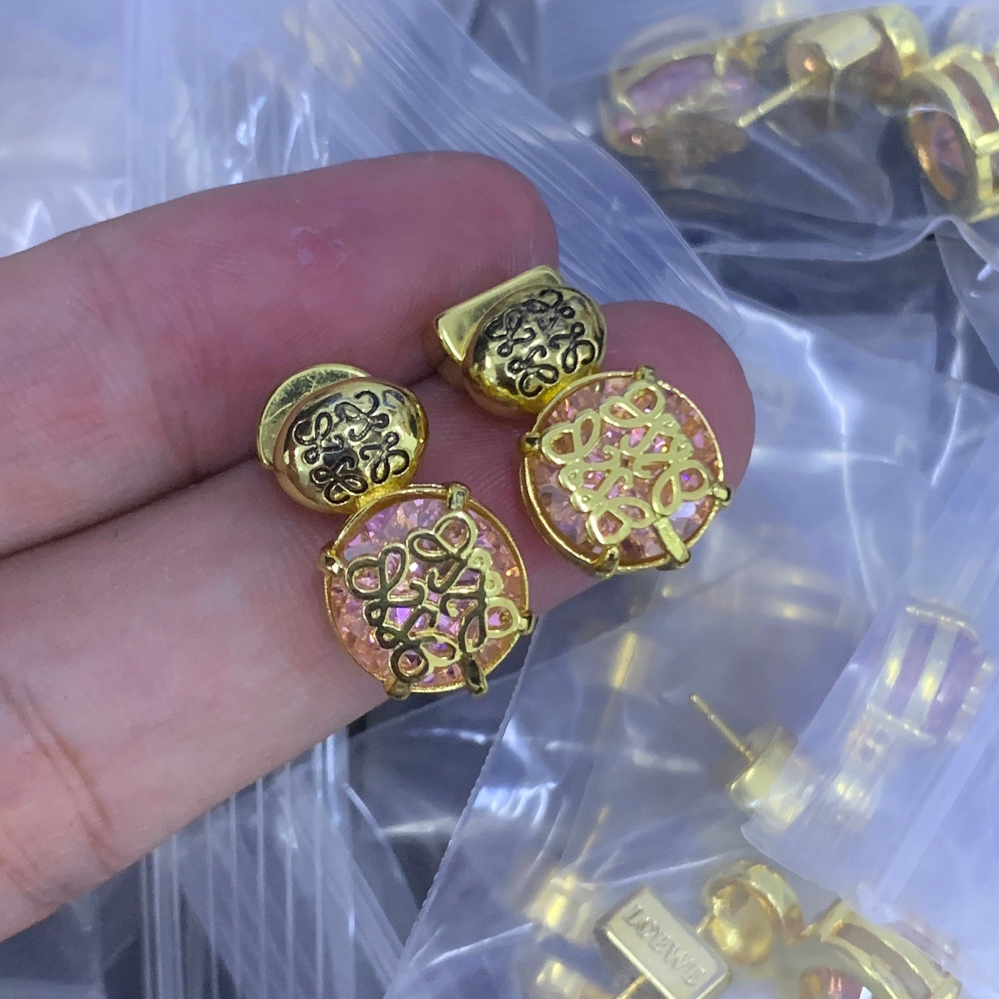 LuxluxHouse Low Price And High Quality Accessories Loewe