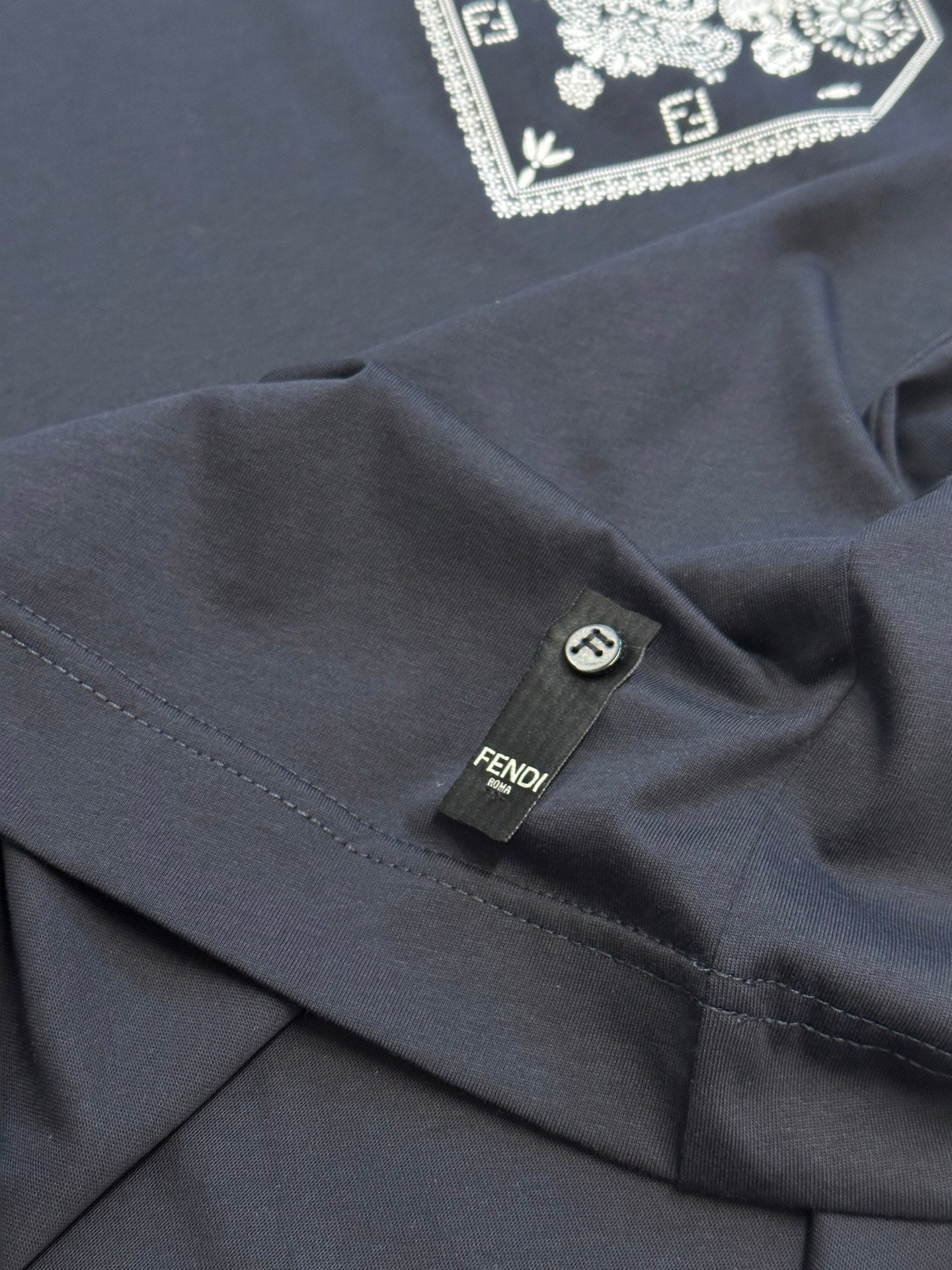 LuxluxHouse Best Quality Clothes Fendi T-shirt