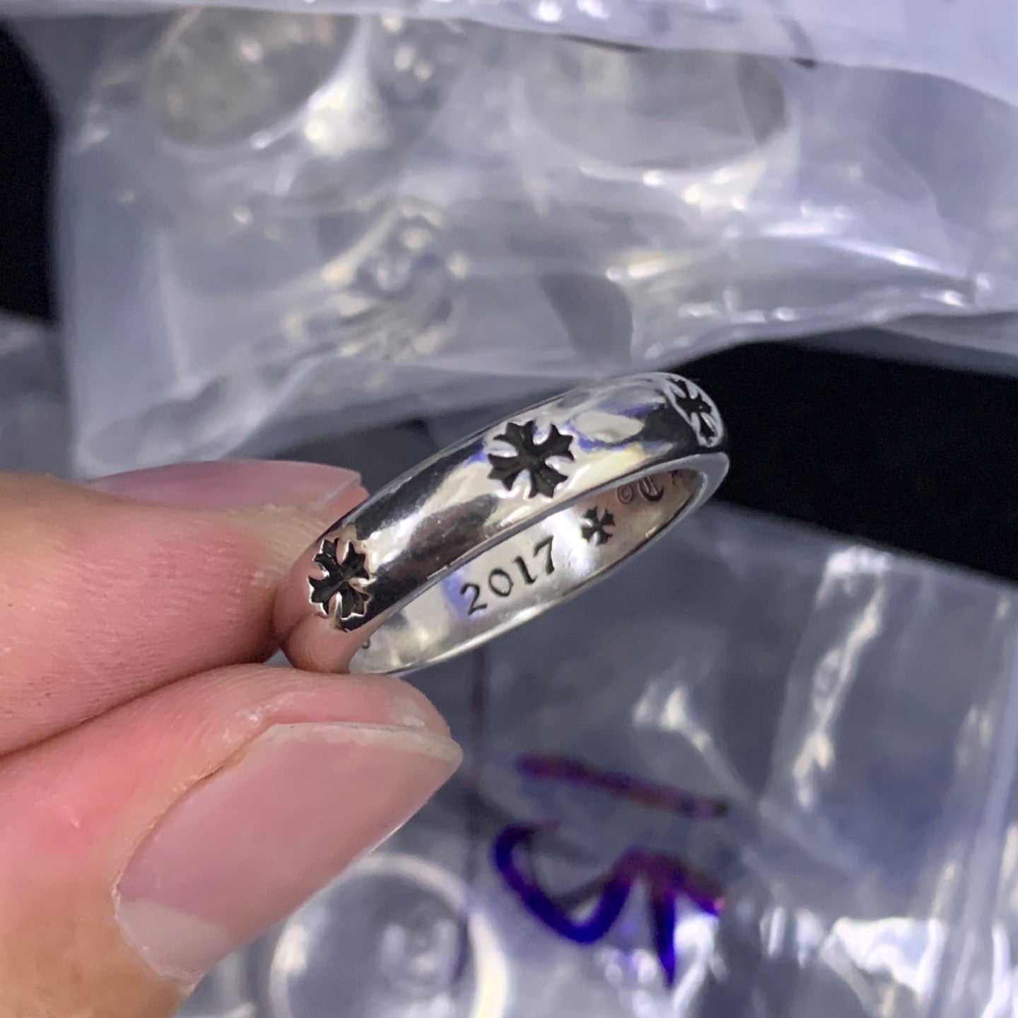 LuxluxHouse Low Price And High Quality Accessories Chrome Hearts