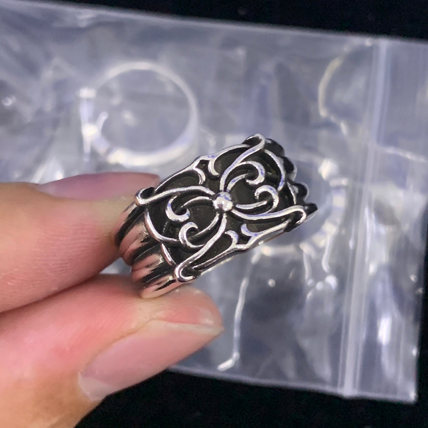 LuxluxHouse Low Price And High Quality Accessories Chrome Hearts