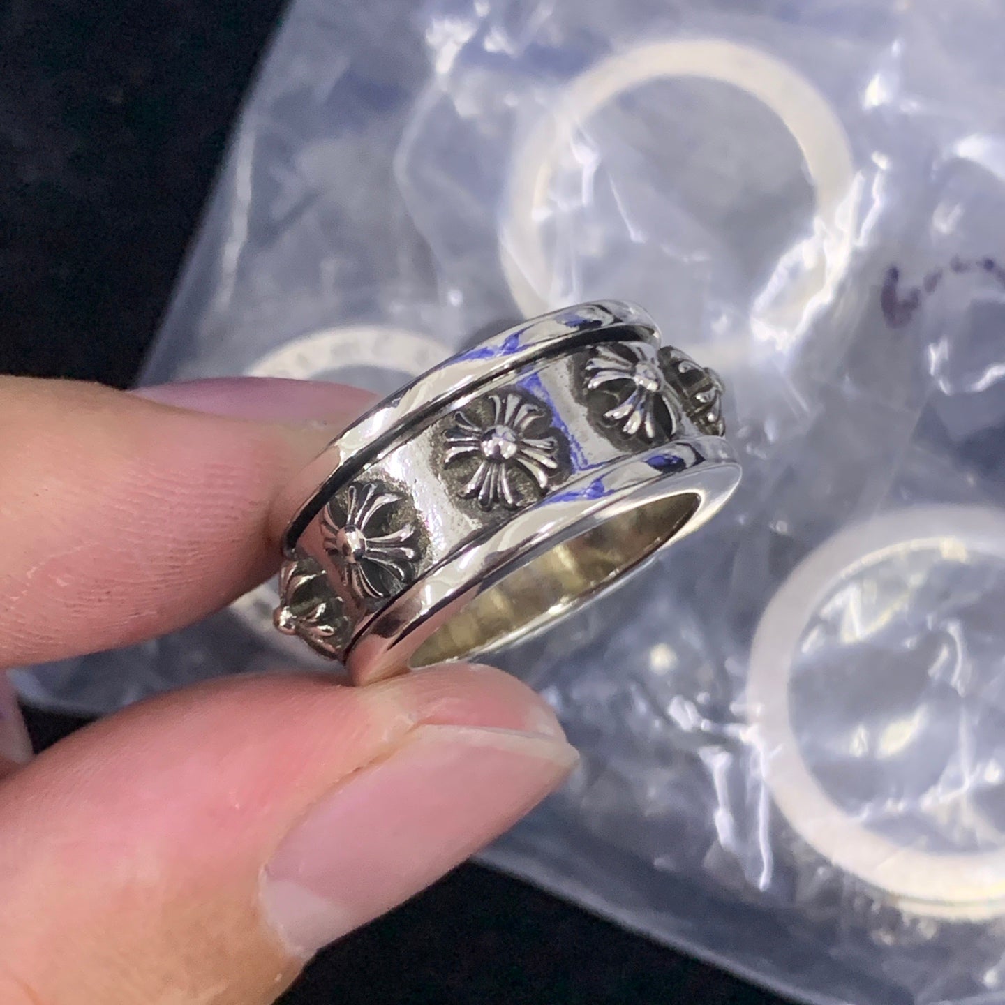 LuxluxHouse Low Price And High Quality Accessories Chrome Hearts