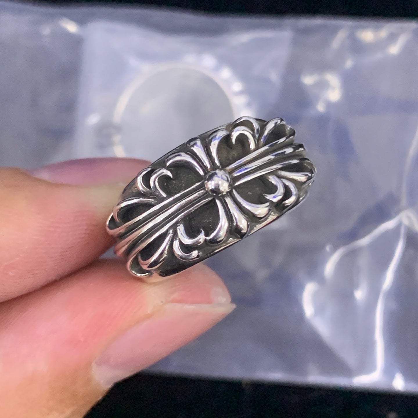 LuxluxHouse Low Price And High Quality Accessories Chrome Hearts