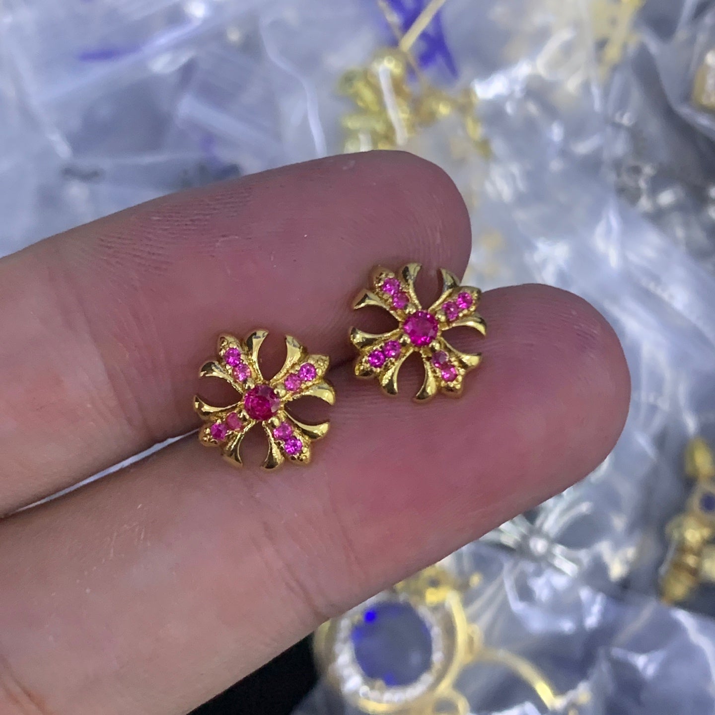 LuxluxHouse Low Price And High Quality Accessories Chrome Hearts