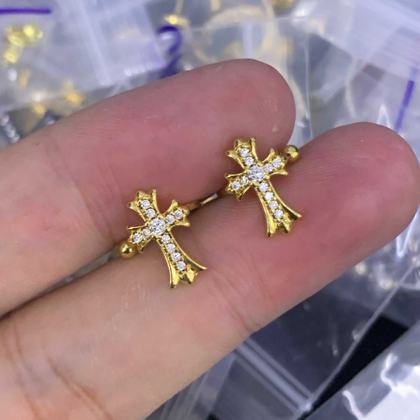 LuxluxHouse Low Price And High Quality Accessories Chrome Hearts