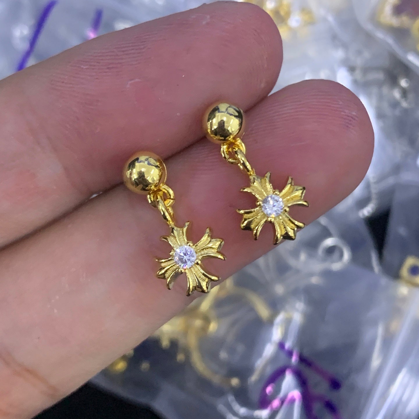 LuxluxHouse Low Price And High Quality Accessories Chrome Hearts