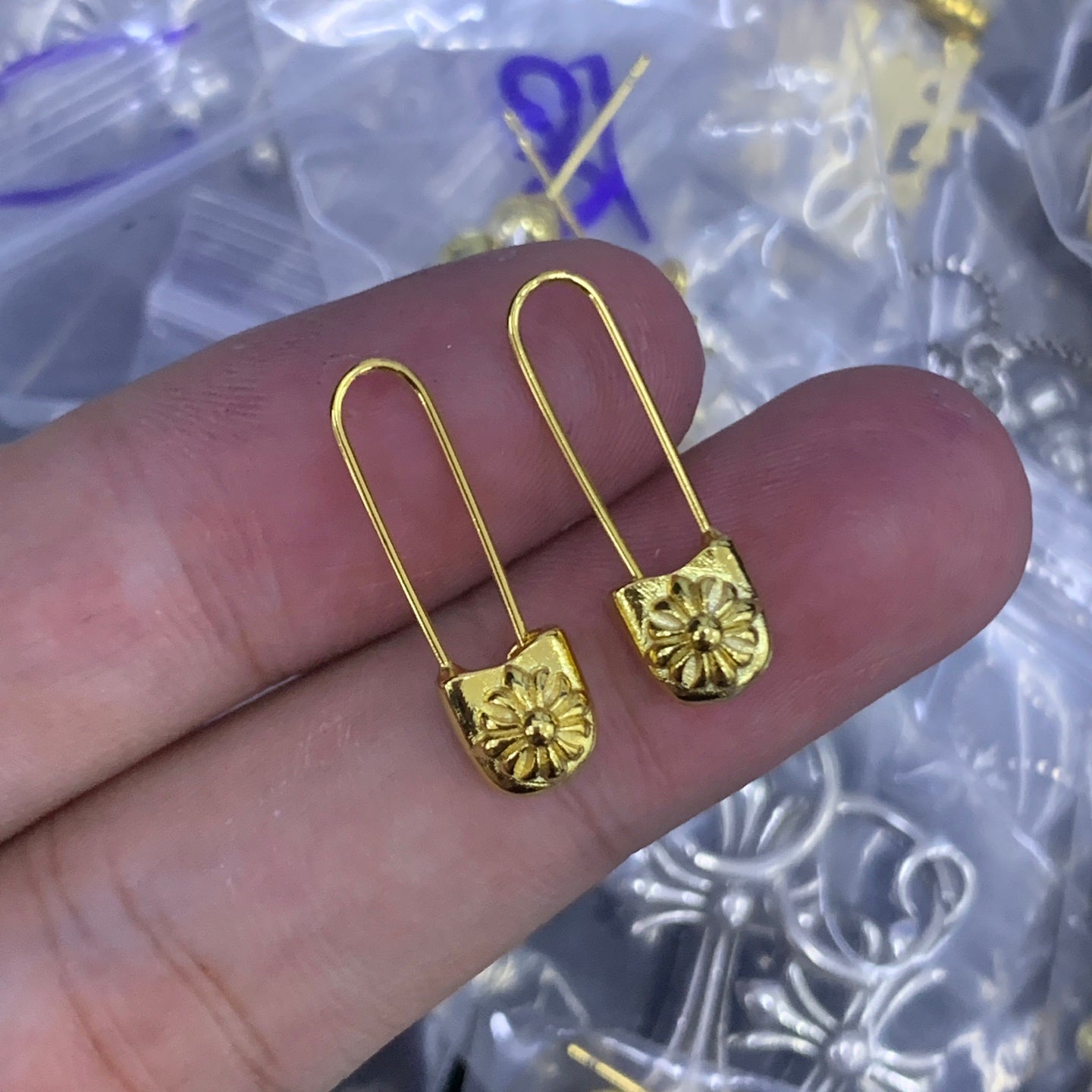 LuxluxHouse Low Price And High Quality Accessories Chrome Hearts