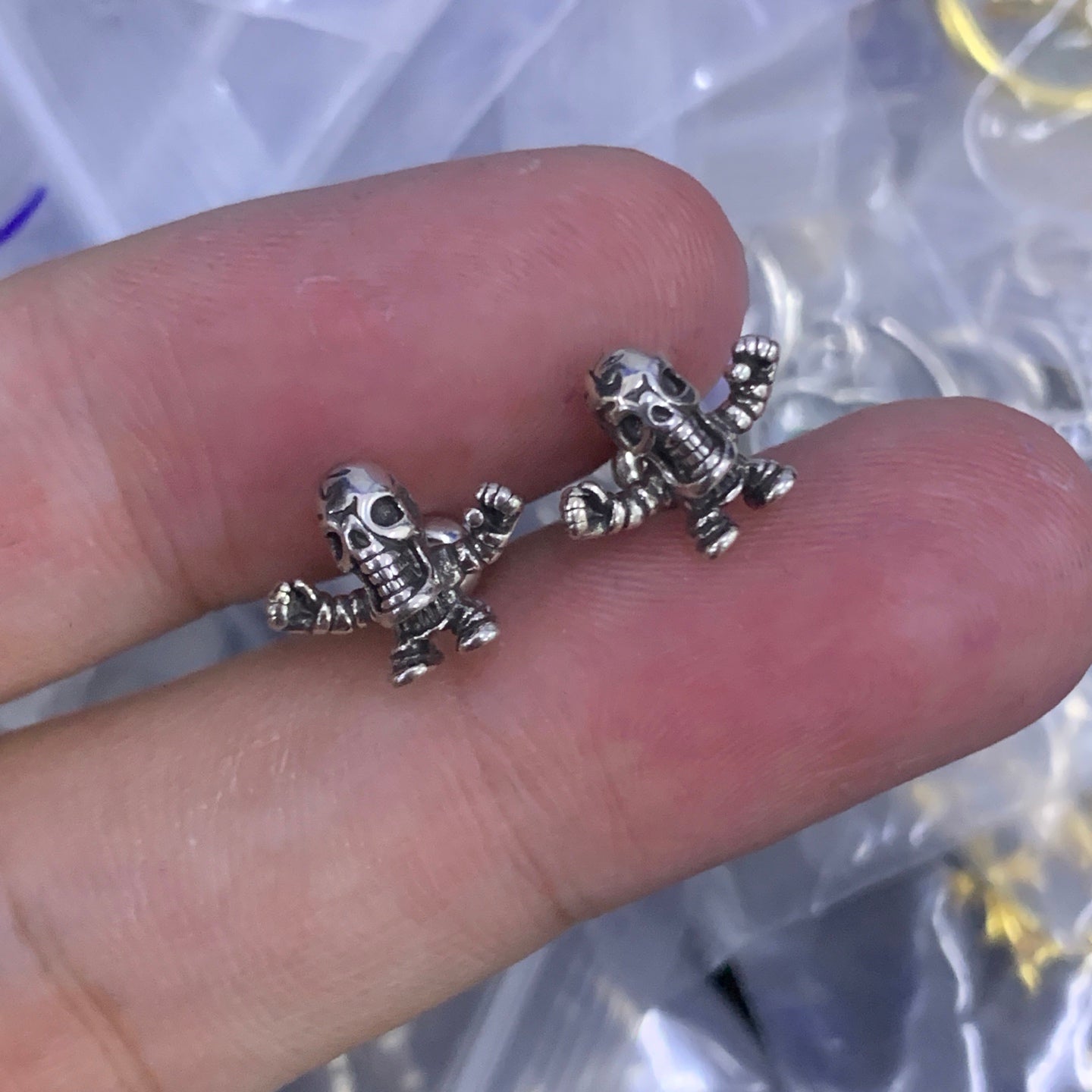 LuxluxHouse Low Price And High Quality Accessories Chrome Hearts