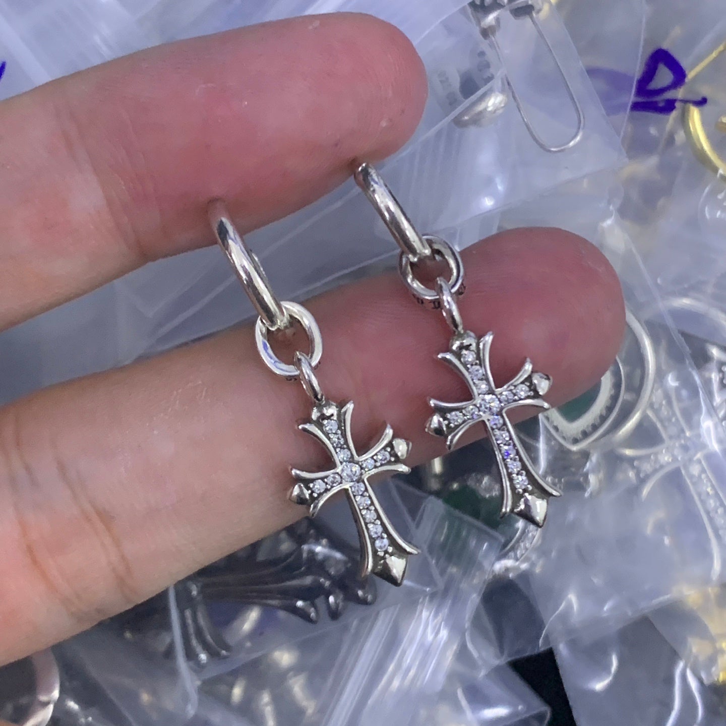 LuxluxHouse Low Price And High Quality Accessories Chrome Hearts