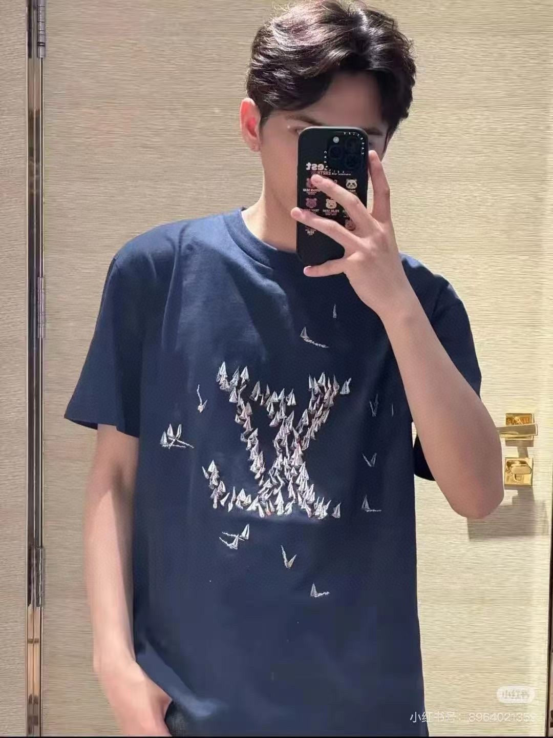 LuxluxHouse Best Quality Clothes T-shirt Louis Vuitton