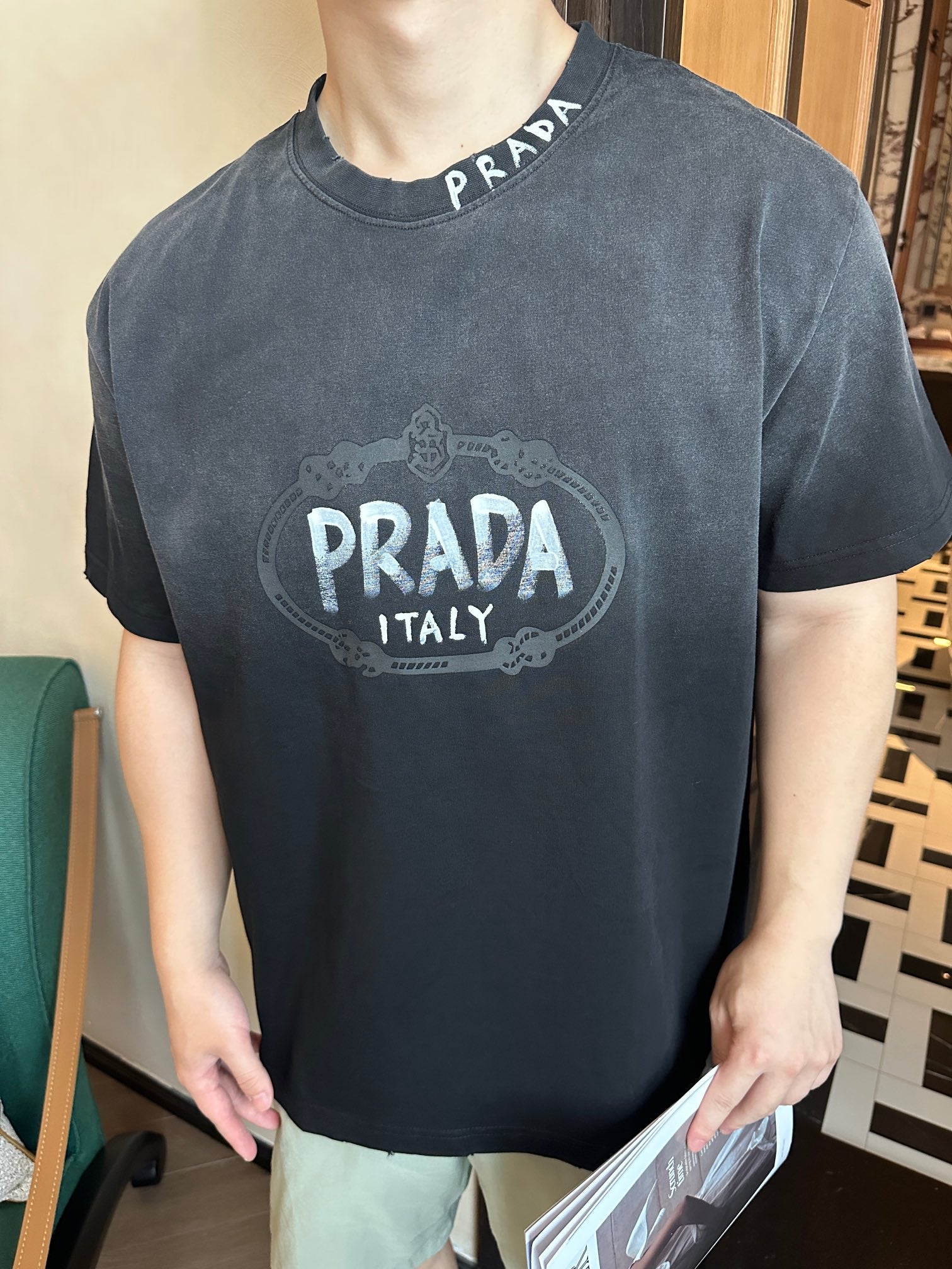LuxluxHouse Best Quality Clothes T-shirt Prada