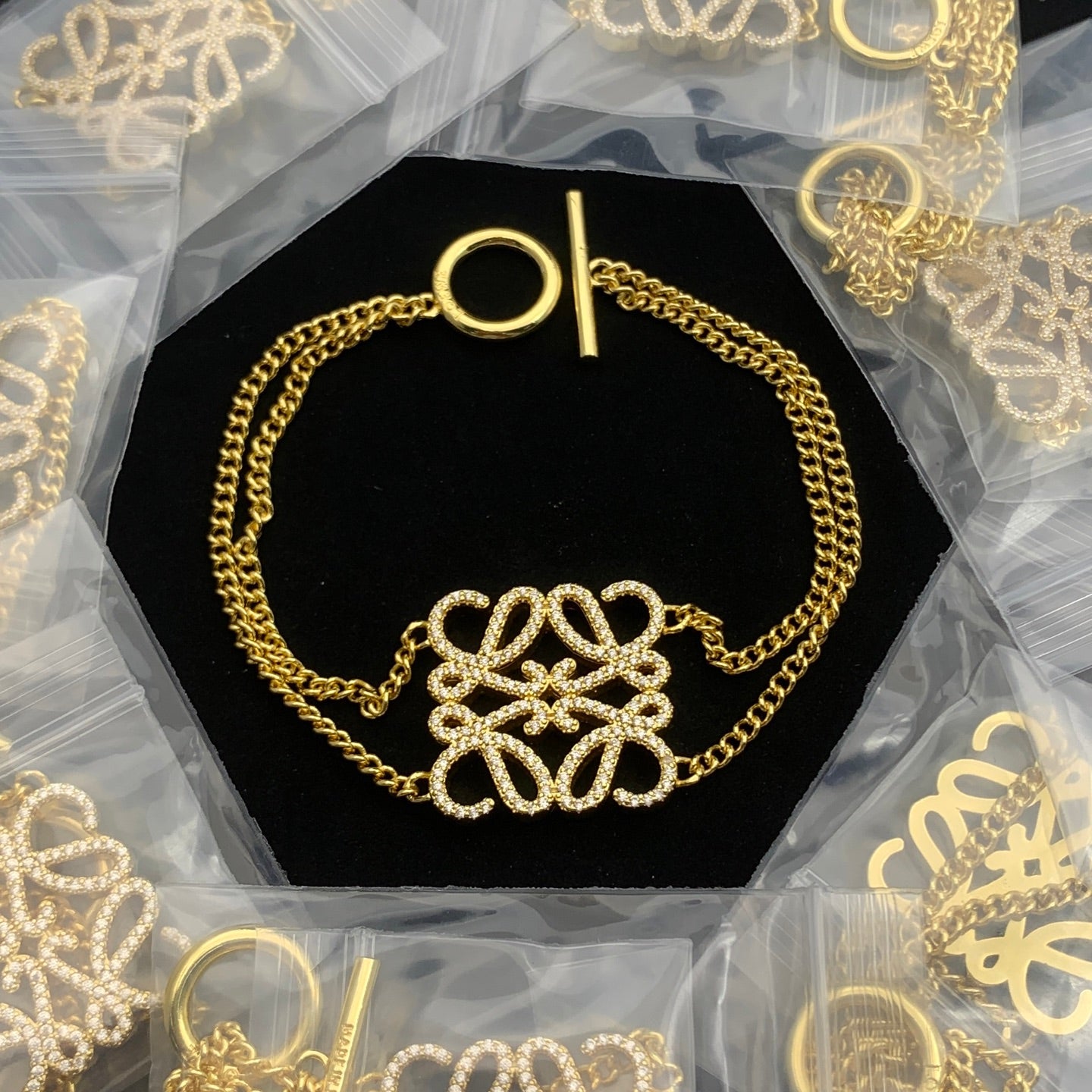 LuxluxHouse Low Price And High Quality Accessories Loewe