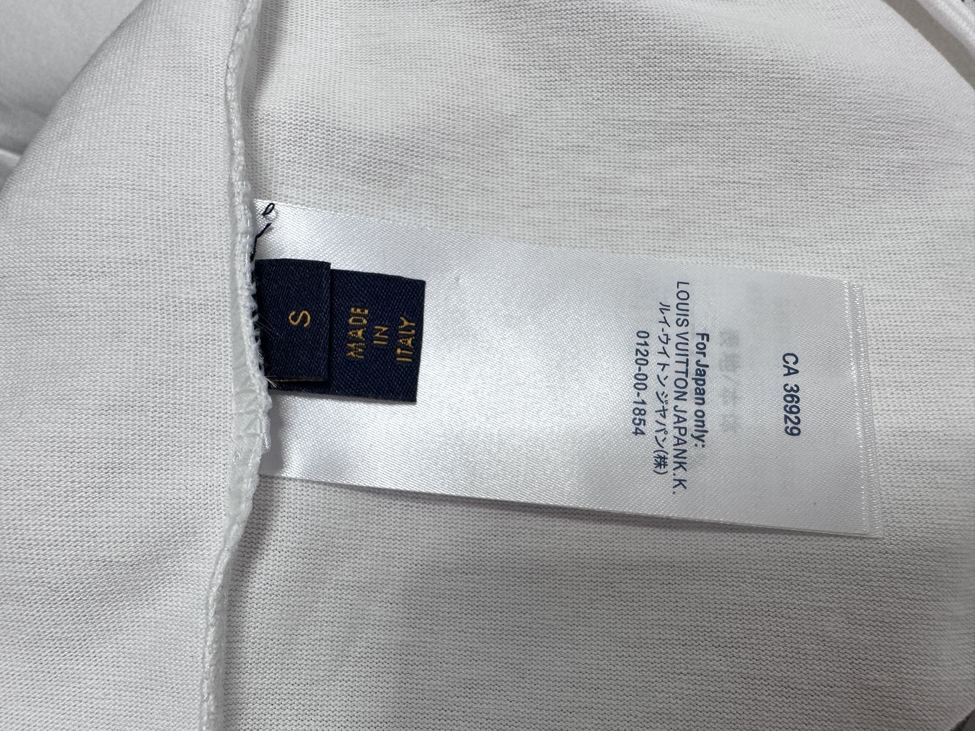 LuxluxHouse Best Quality Clothes T-shirt Louis Vuitton