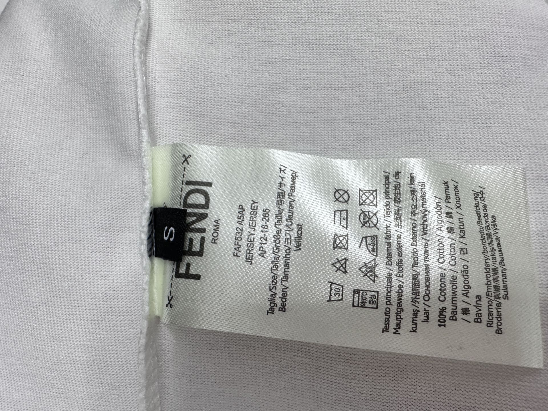 LuxluxHouse Best Quality Clothes Fendi T-shirt