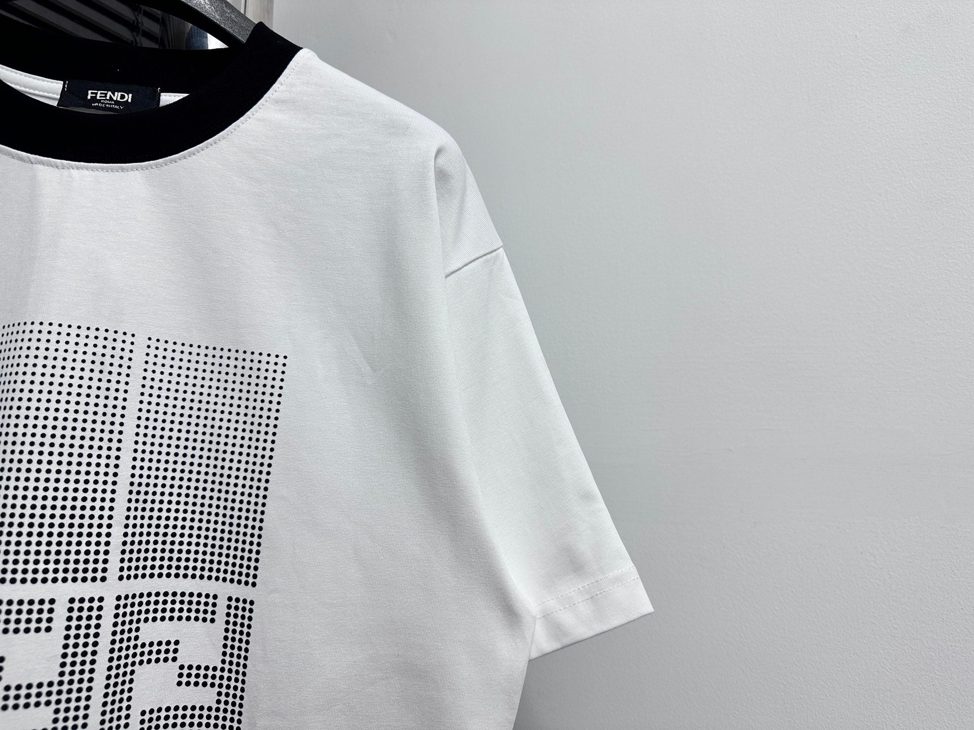 LuxluxHouse Best Quality Clothes Fendi T-shirt