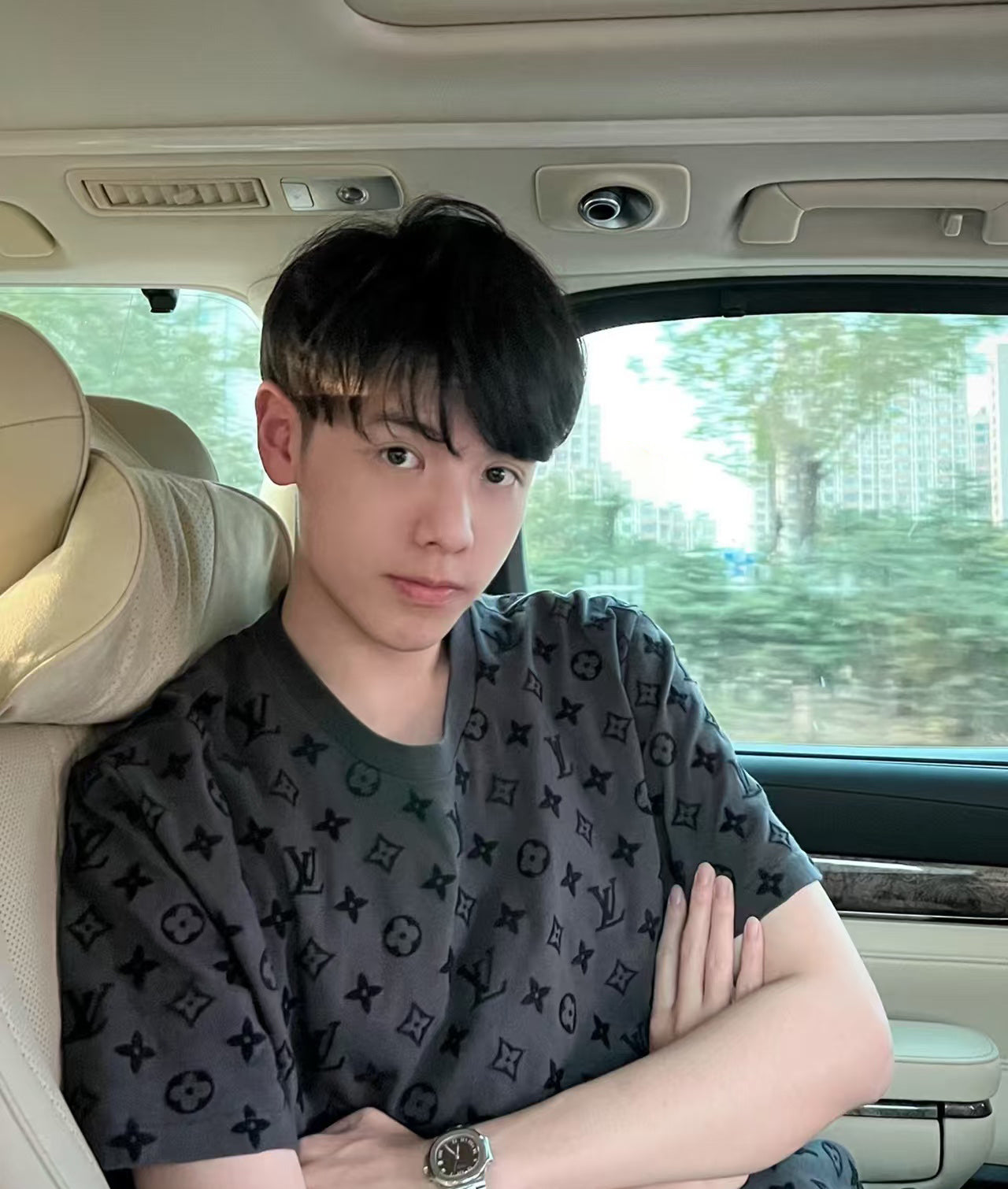 LuxluxHouse Best Quality Clothes T-shirt Louis Vuitton