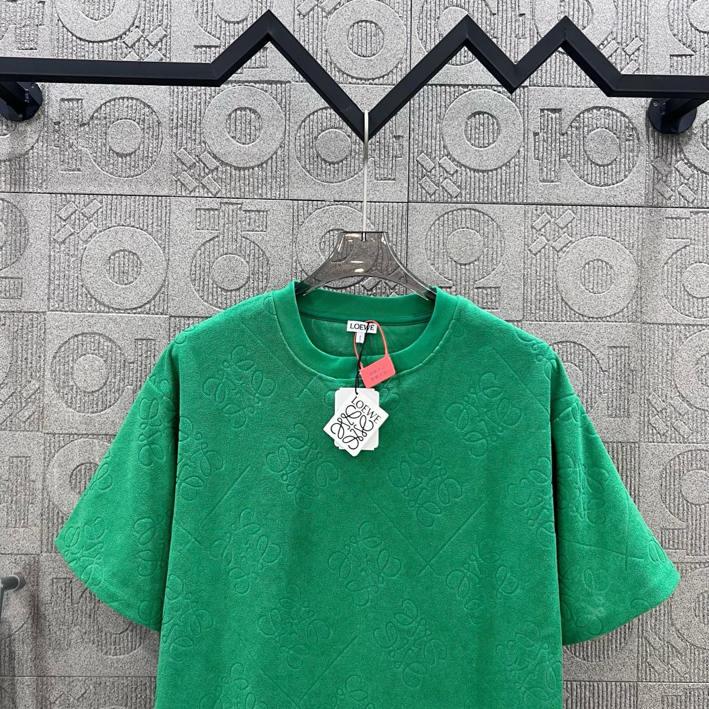 LuxluxHouse Best Quality Clothes T-shirt Loewe