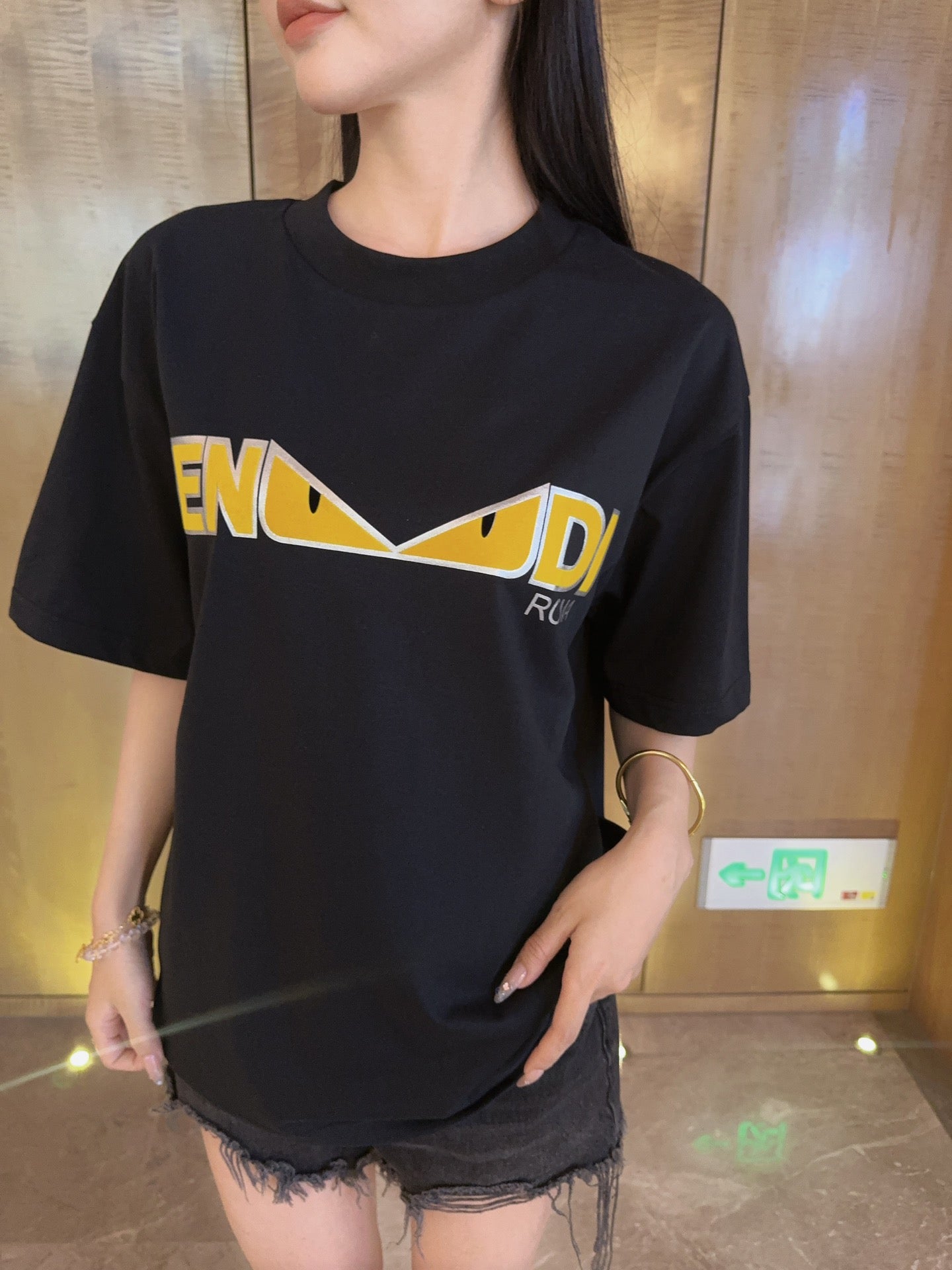 LuxluxHouse Best Quality Clothes Fendi T-shirt