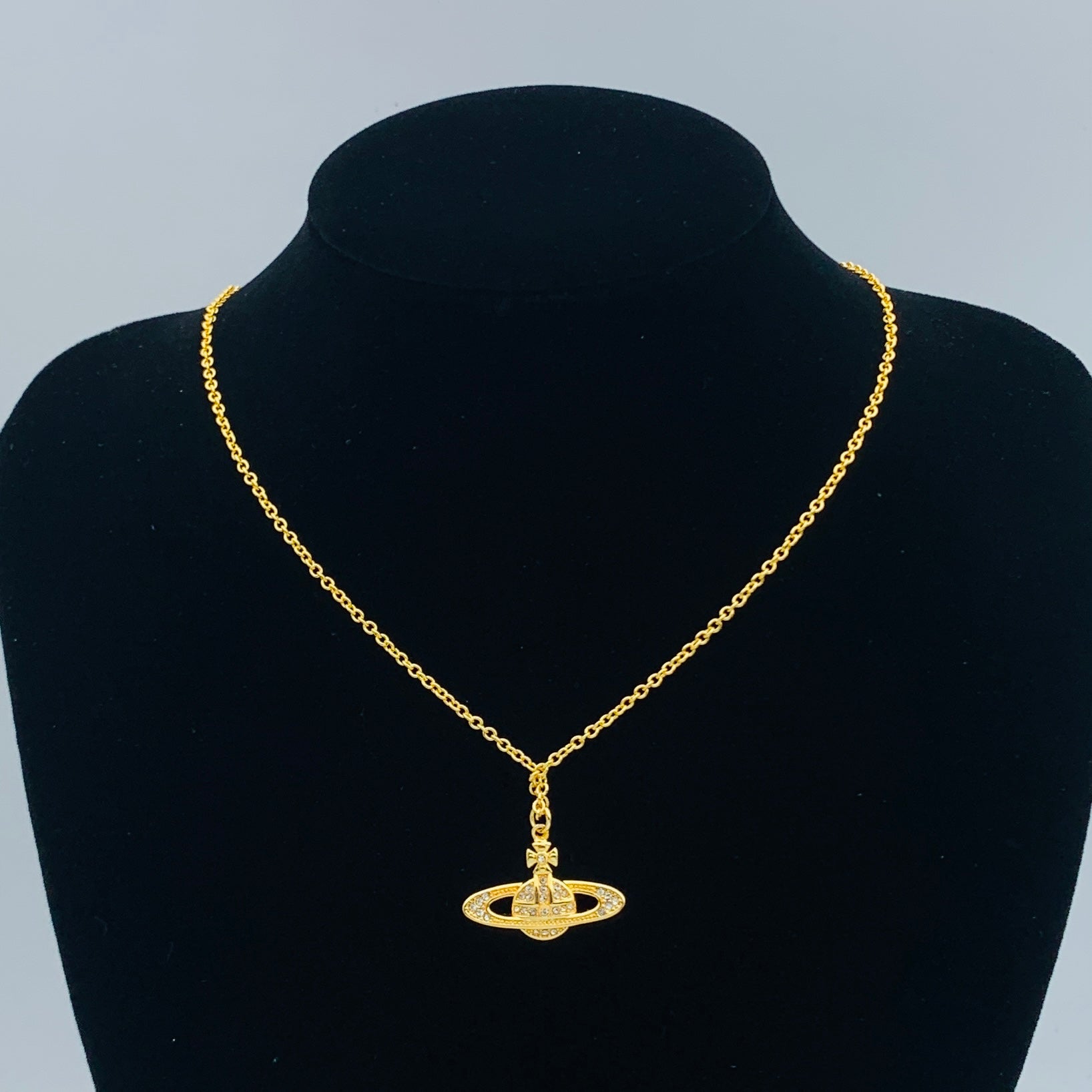 LuxluxHouse Low Price And High Quality Accessories Vivienne Westwood