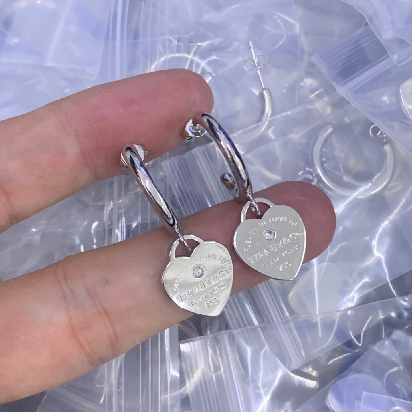 LuxluxHouse Low Price And High Quality Accessories Tiffany