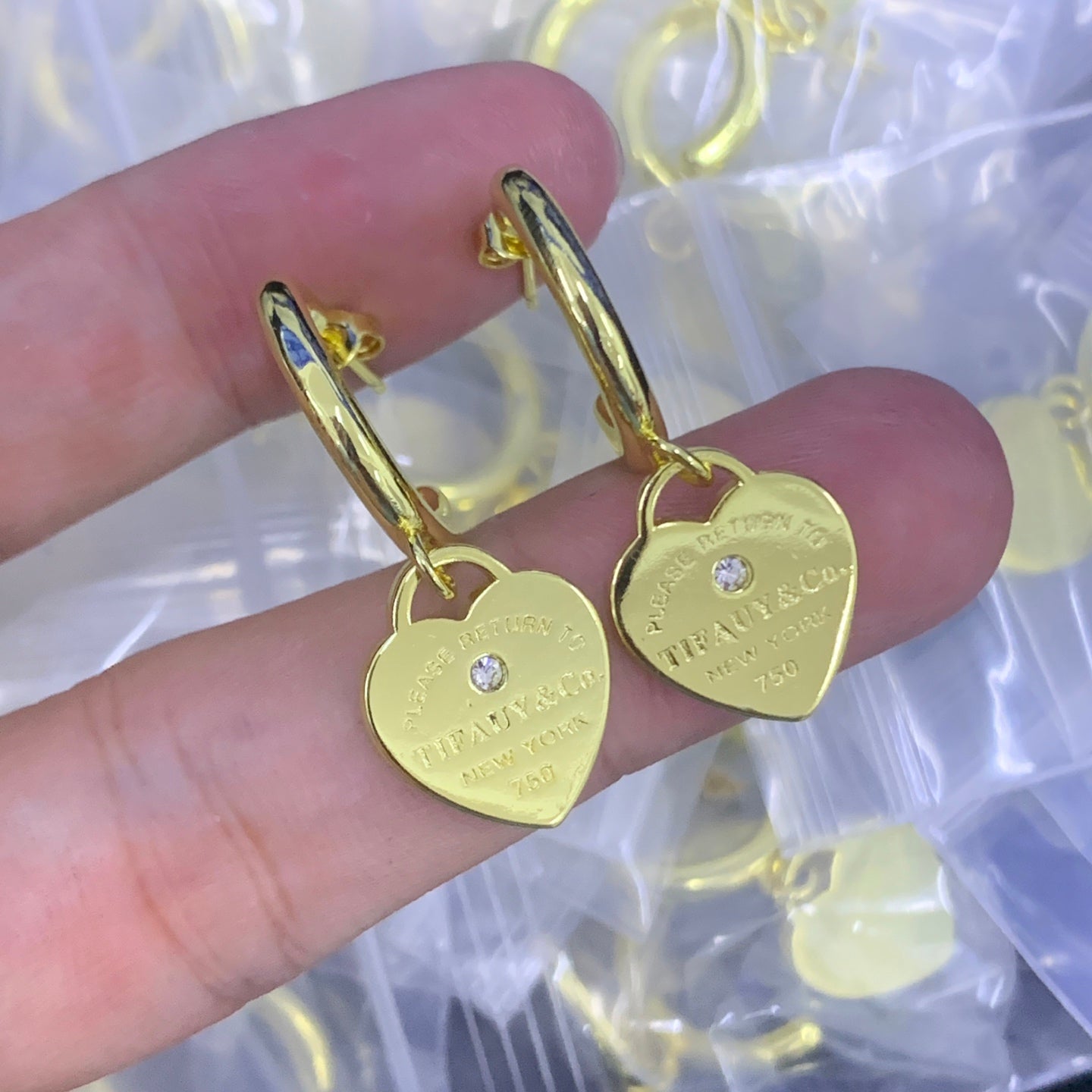 LuxluxHouse Low Price And High Quality Accessories Tiffany