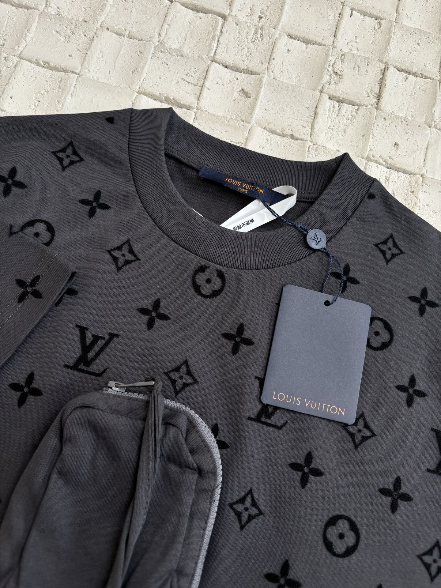 LuxluxHouse Best Quality Clothes T-shirt Louis Vuitton