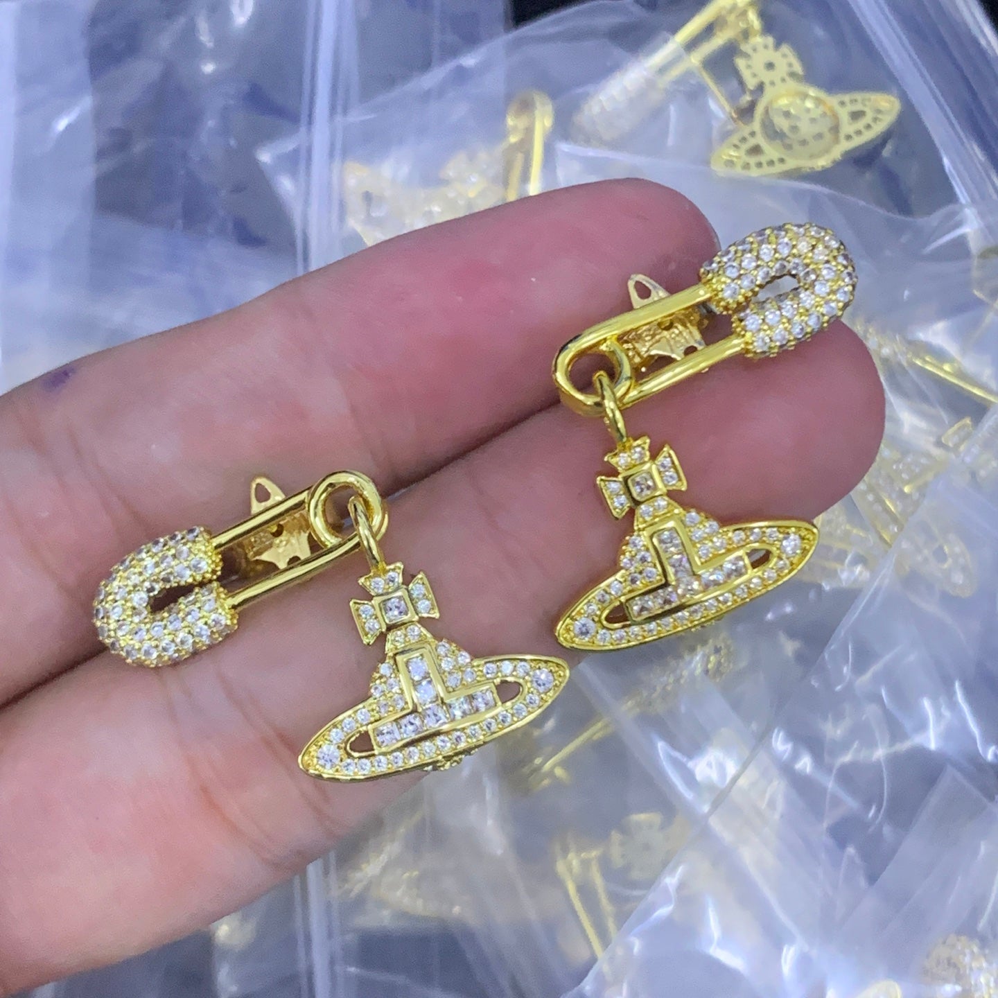 LuxluxHouse Low Price And High Quality Accessories Vivienne Westwood