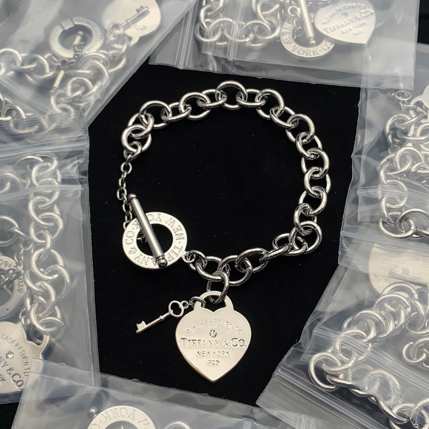 LuxluxHouse Low Price And High Quality Accessories Tiffany