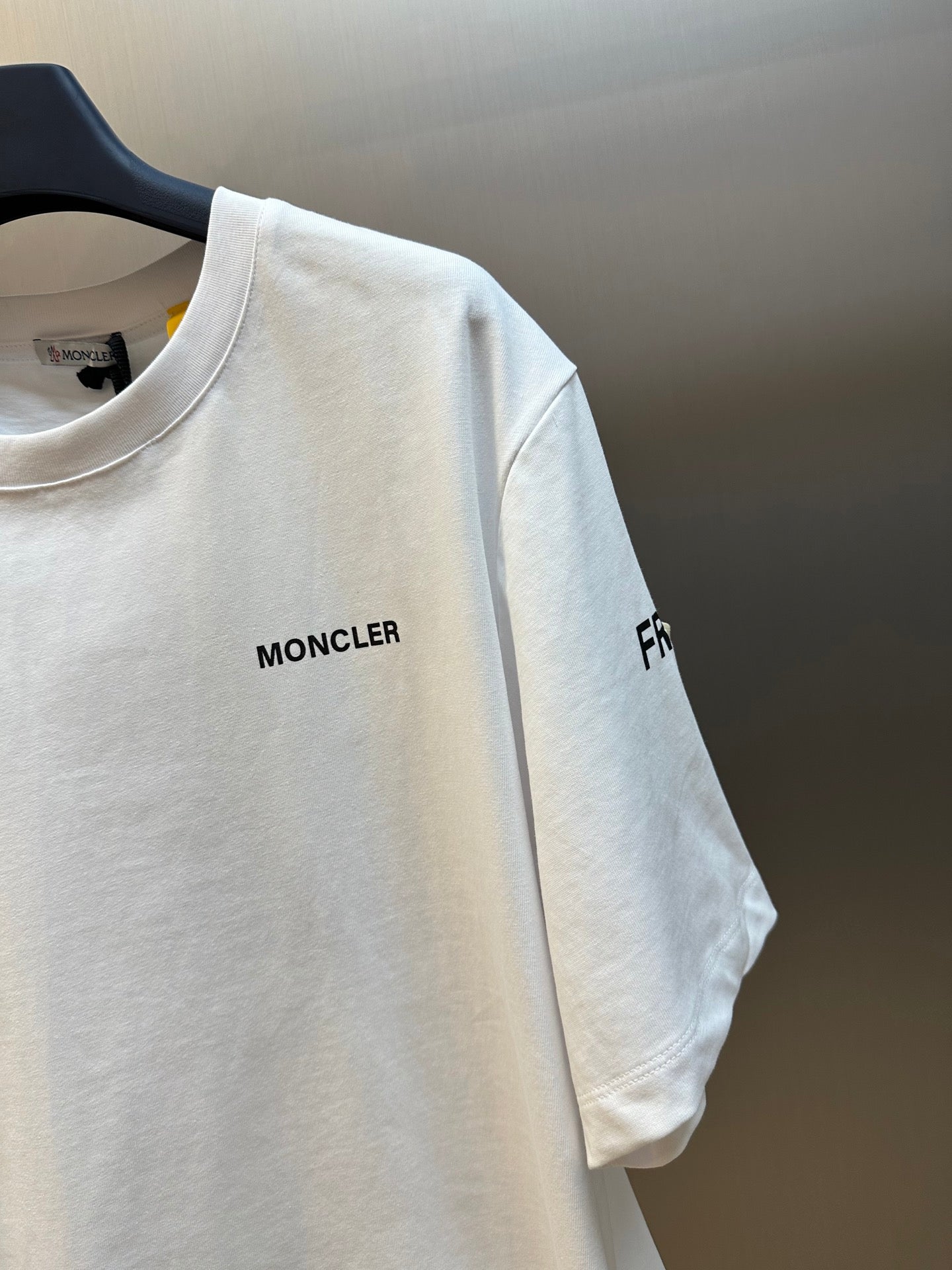 LuxluxHouse Best Quality Clothes T-shirt Moncler