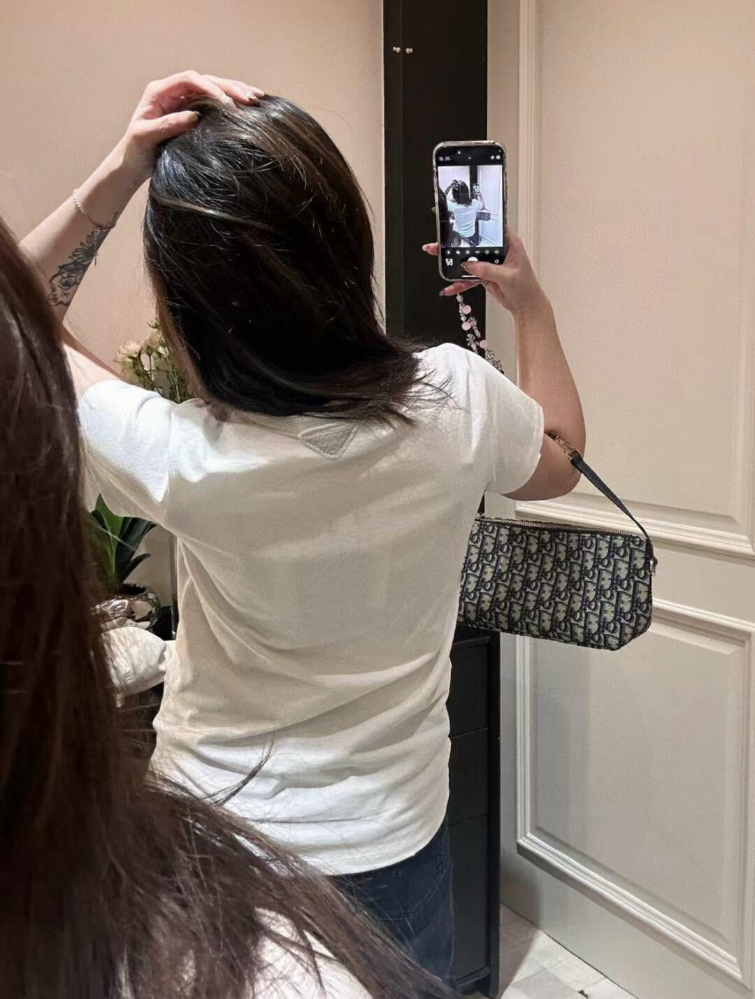 LuxluxHouse Best Quality Clothes T-shirt Prada