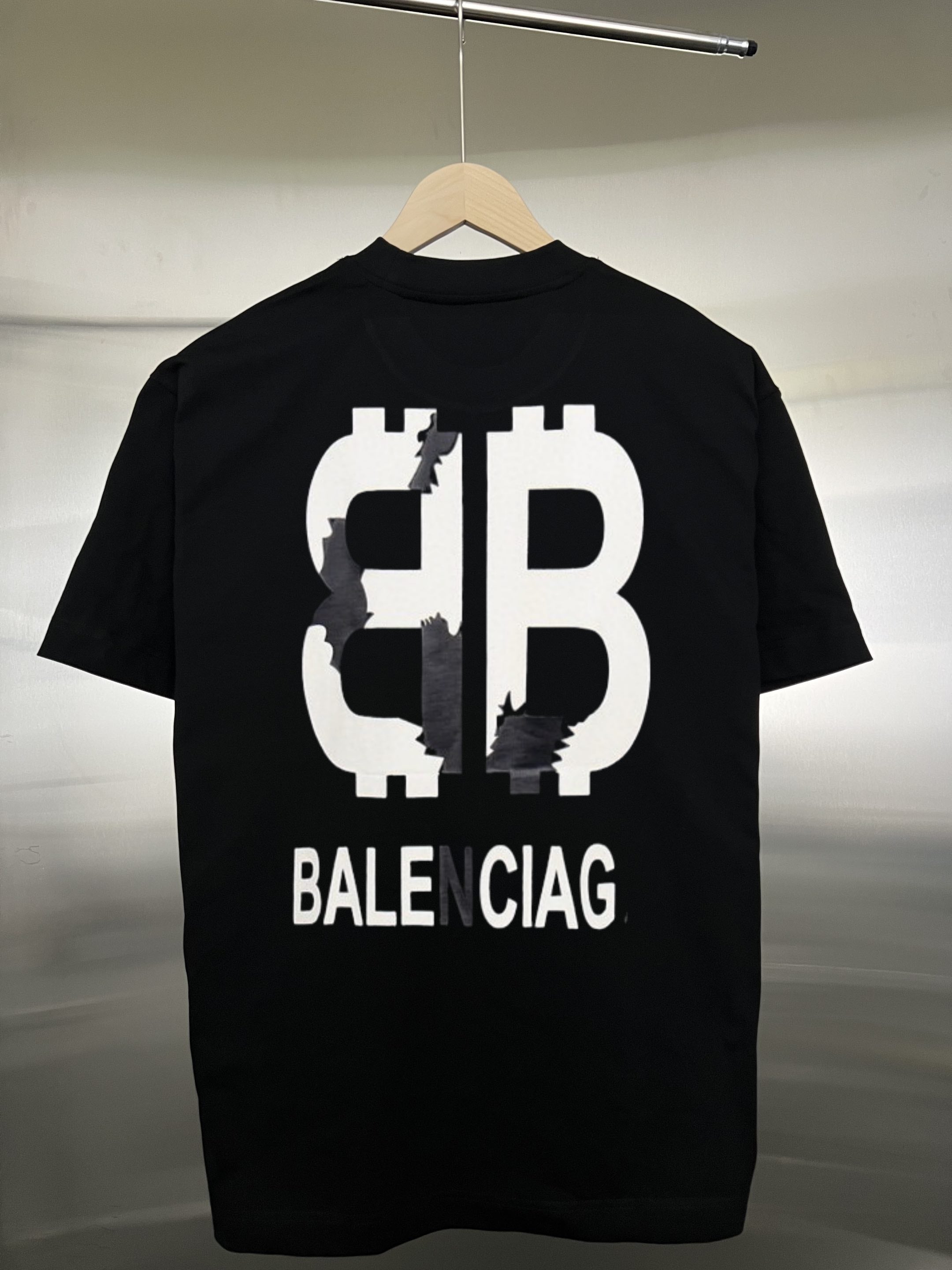 LuxluxHouse Best Quality Clothes Balenciaga T-shirt