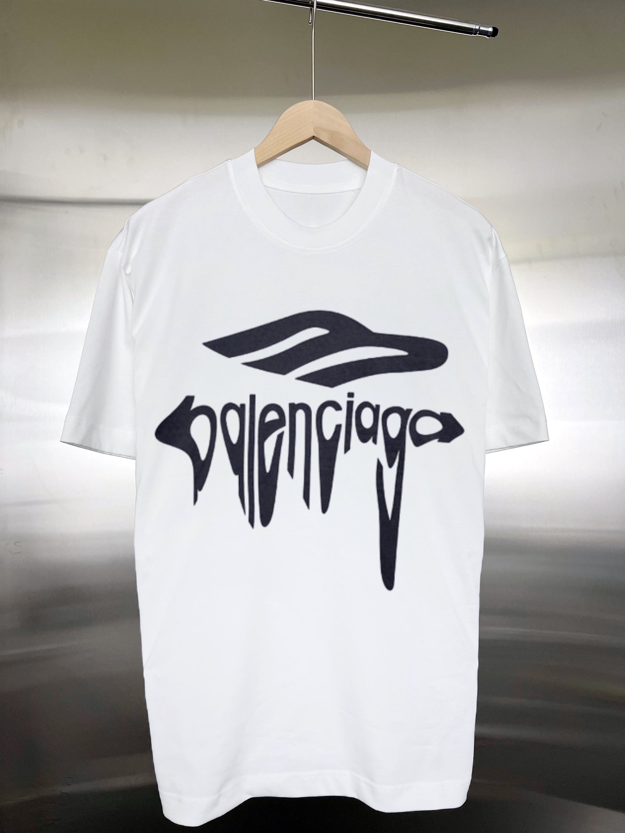 LuxluxHouse Best Quality Clothes Balenciaga T-shirt