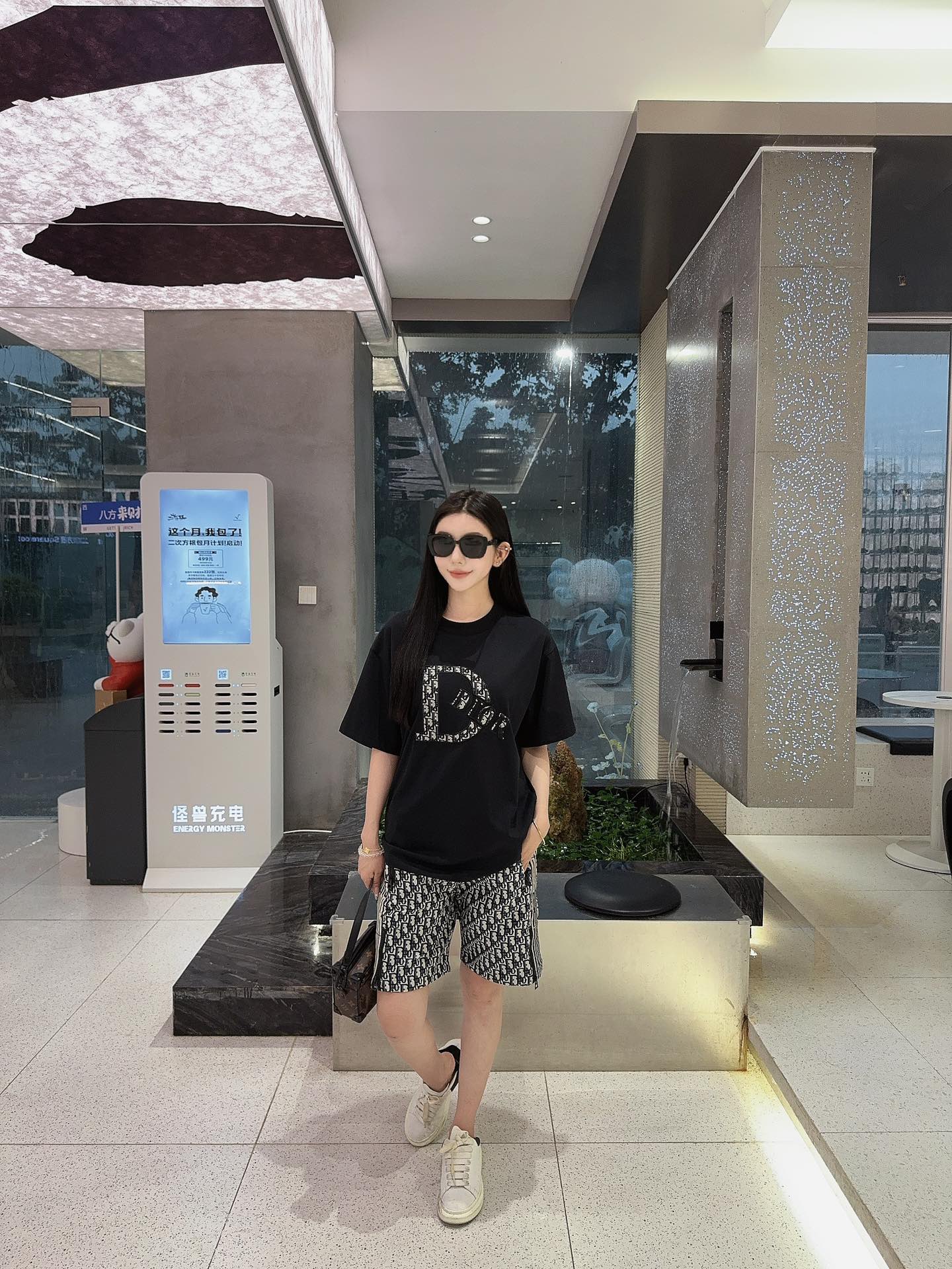 LuxluxHouse Best Quality Clothes T-shirt Dior