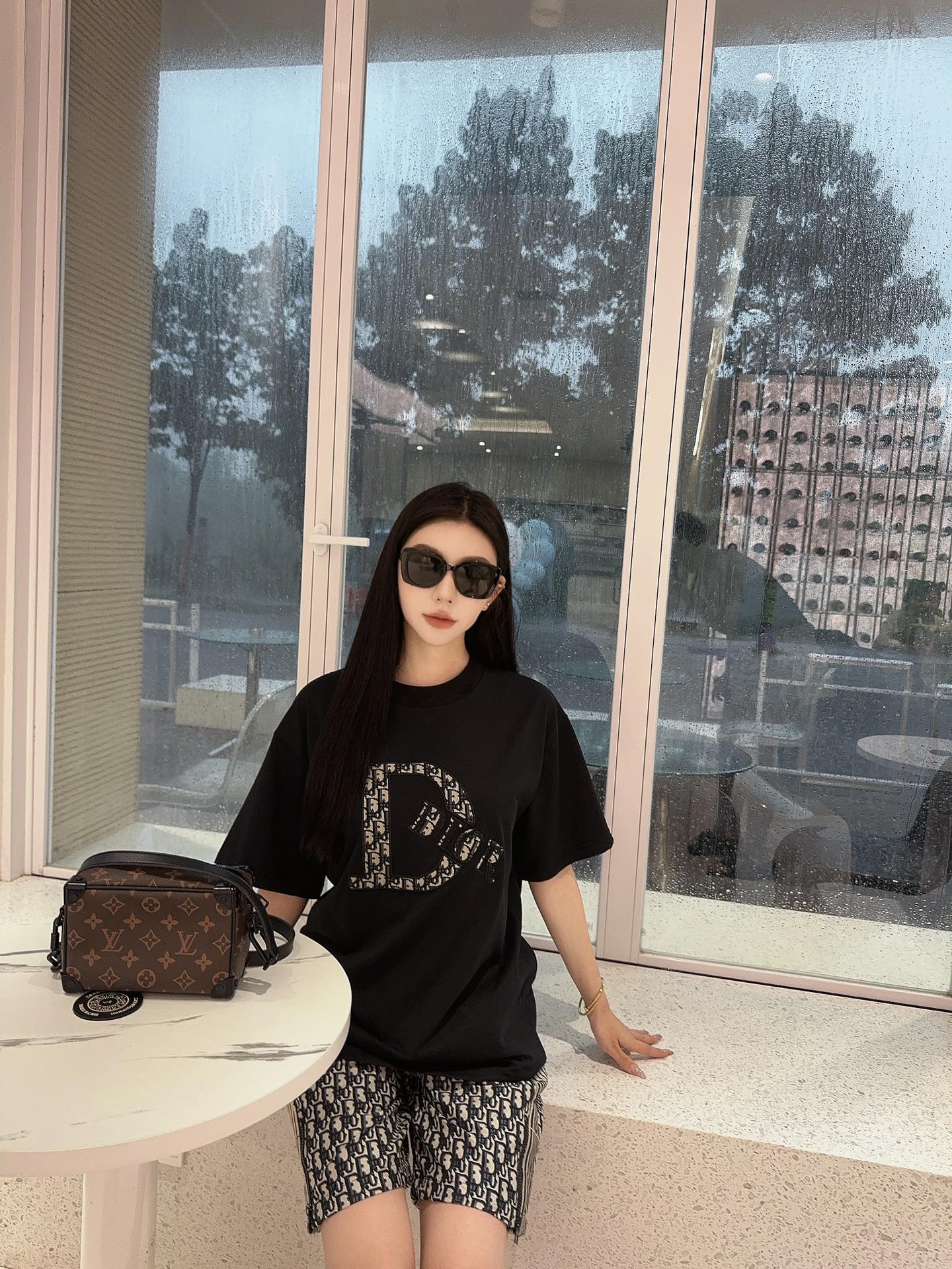 LuxluxHouse Best Quality Clothes T-shirt Dior