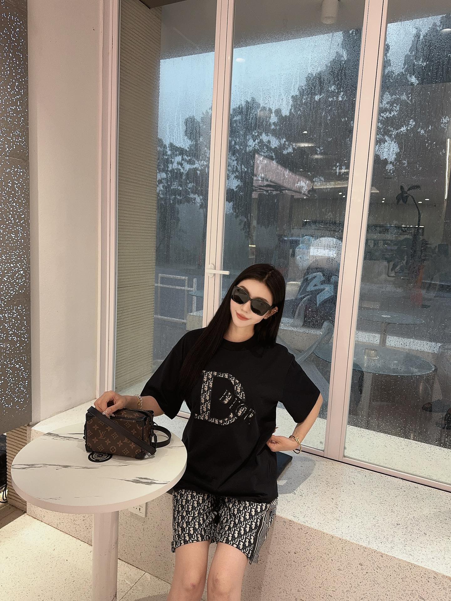 LuxluxHouse Best Quality Clothes T-shirt Dior